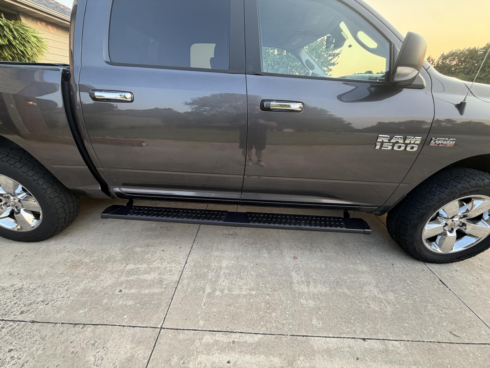 Running Boards Side Steps Compatible with 2015-2026 Ford F150 F 150, 2017-2026 Ford F250 F350 Super Duty SuperCrew/Crew Cab 4 Full Size Doors, Black Textured Aluminum Nerf Bars customer photo 1