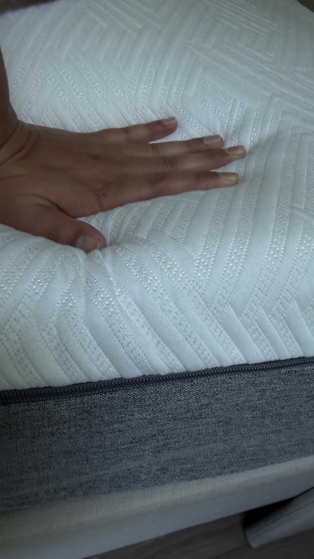 Novilla Bliss Mattress Queen Size, 14 Inch Gel Queen Memory Foam Mattress customer photo 1