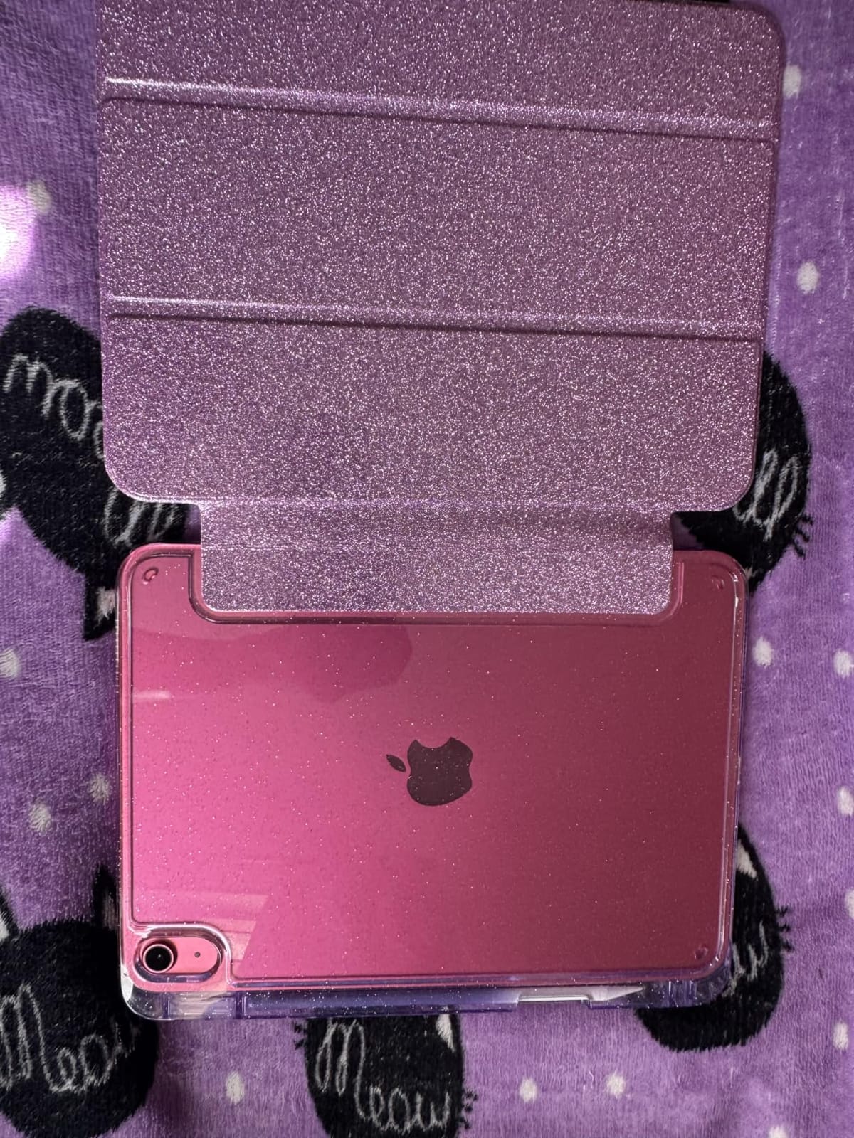 Apple iPad 11-inch: A16 chip, 11-inch Model, Liquid Retina Display, 128GB, Wi-Fi 6, 12MP Front/12MP Back Camera, Touch ID, All-Day Battery Life — Blue customer photo 1