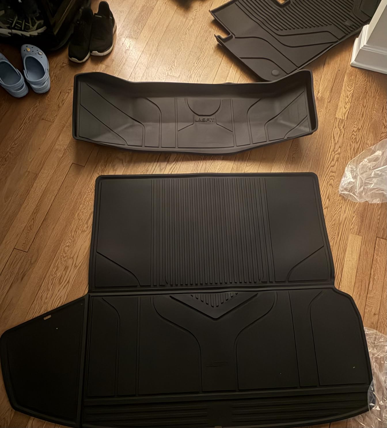 LASFIT Floor Mats for Tesla Model Y Juniper 5-Seat 2026 2025 customer photo 1