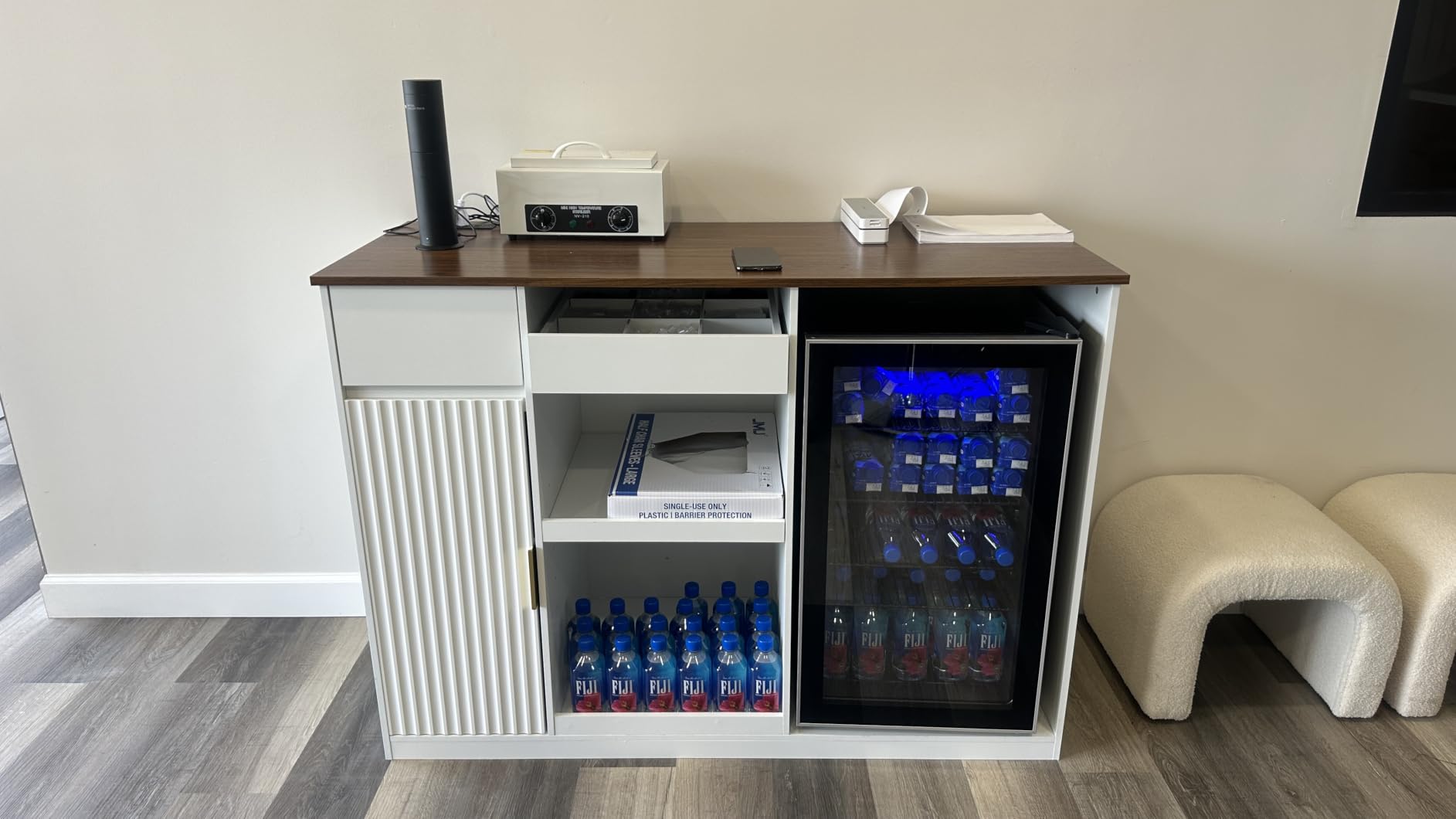 Electactic 26 Bottle Wine Cooler 130 Can Beverage Refrigerator, Small Freestanding Cabinet Wine Cellar with 40℉-61℉ Temperature Control Glass Door, Black customer photo 1