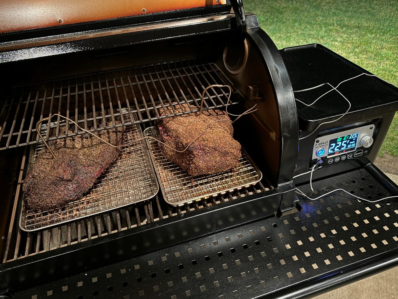 Z GRILLS Pellet Grill 572 Sq In Wood Pellet Smoker PID 3.0 Controller 600D2 customer photo 2