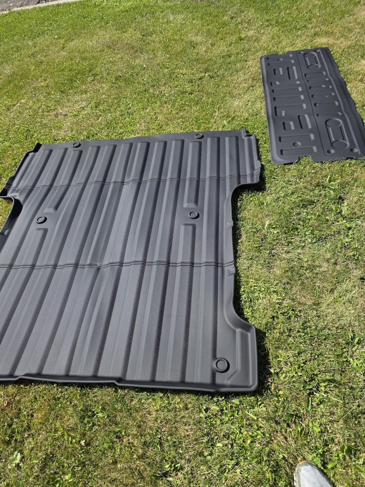 TripleAliners 5.5FT Truck Bed Mat for 2024-2026 Ford F150 & Lightning customer photo 1