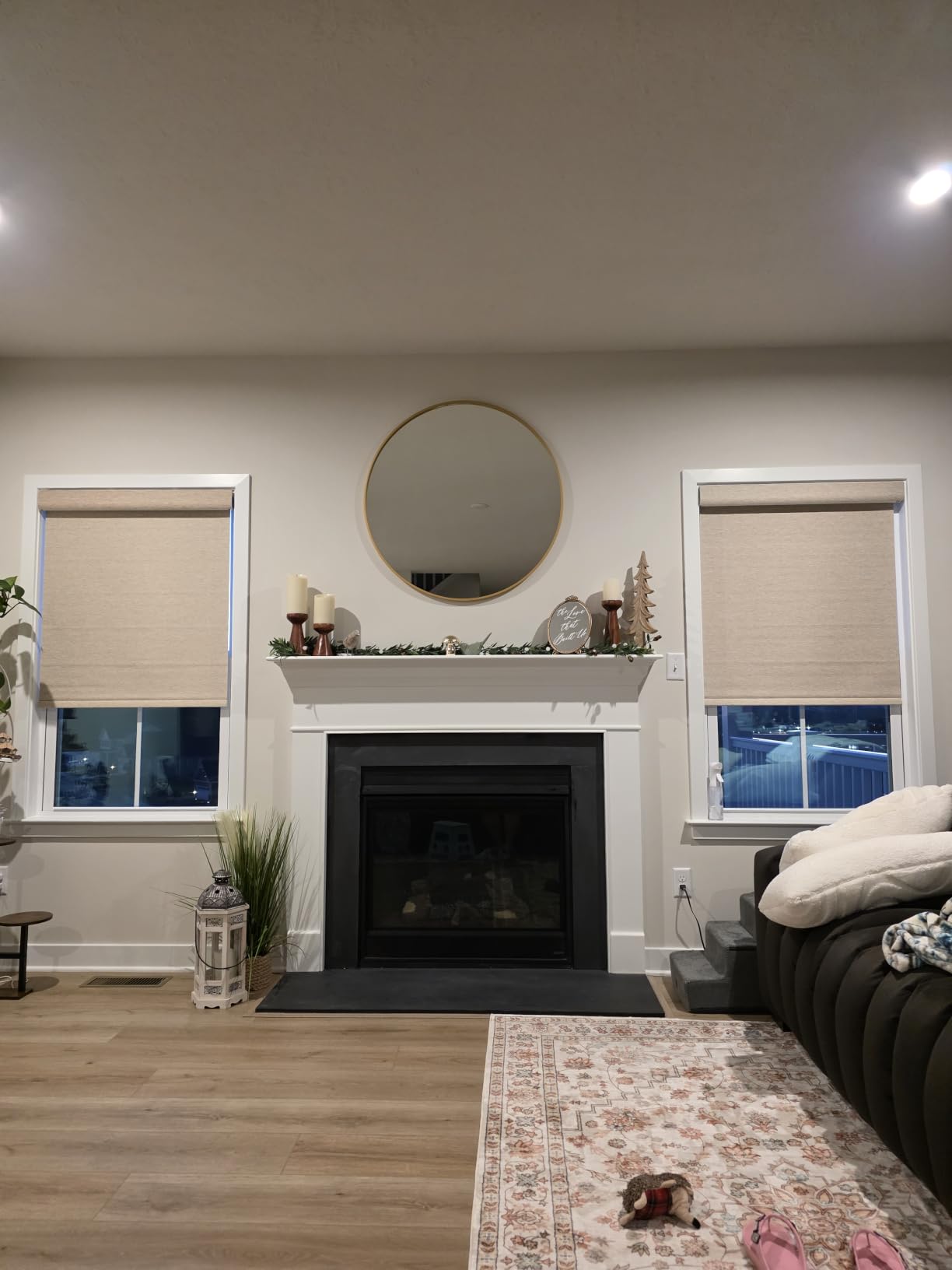 Persilux Smart Motorized Blinds with Remote, No Drill Automatic Roller Shades for Indoor Windows, Light Filtering Linen Fabric, Electric Blinds for Windows, Linen Cream C156-1, Custom Size customer photo 2