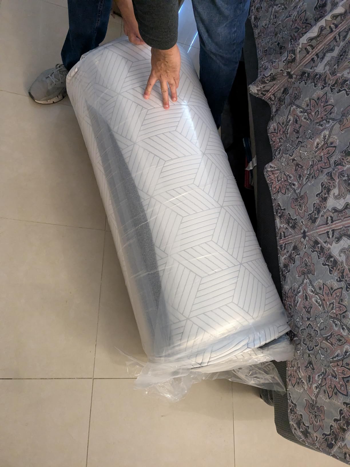 FATHOM Firm Queen Mattress 10 Inch Memory Foam Mattress Queen Size Bed in a Box for Back Pain Relief and Cool Sleep with Gel Foam and Removeable Fiberglass Free Cover, CertiPUR-US Certified customer photo 2