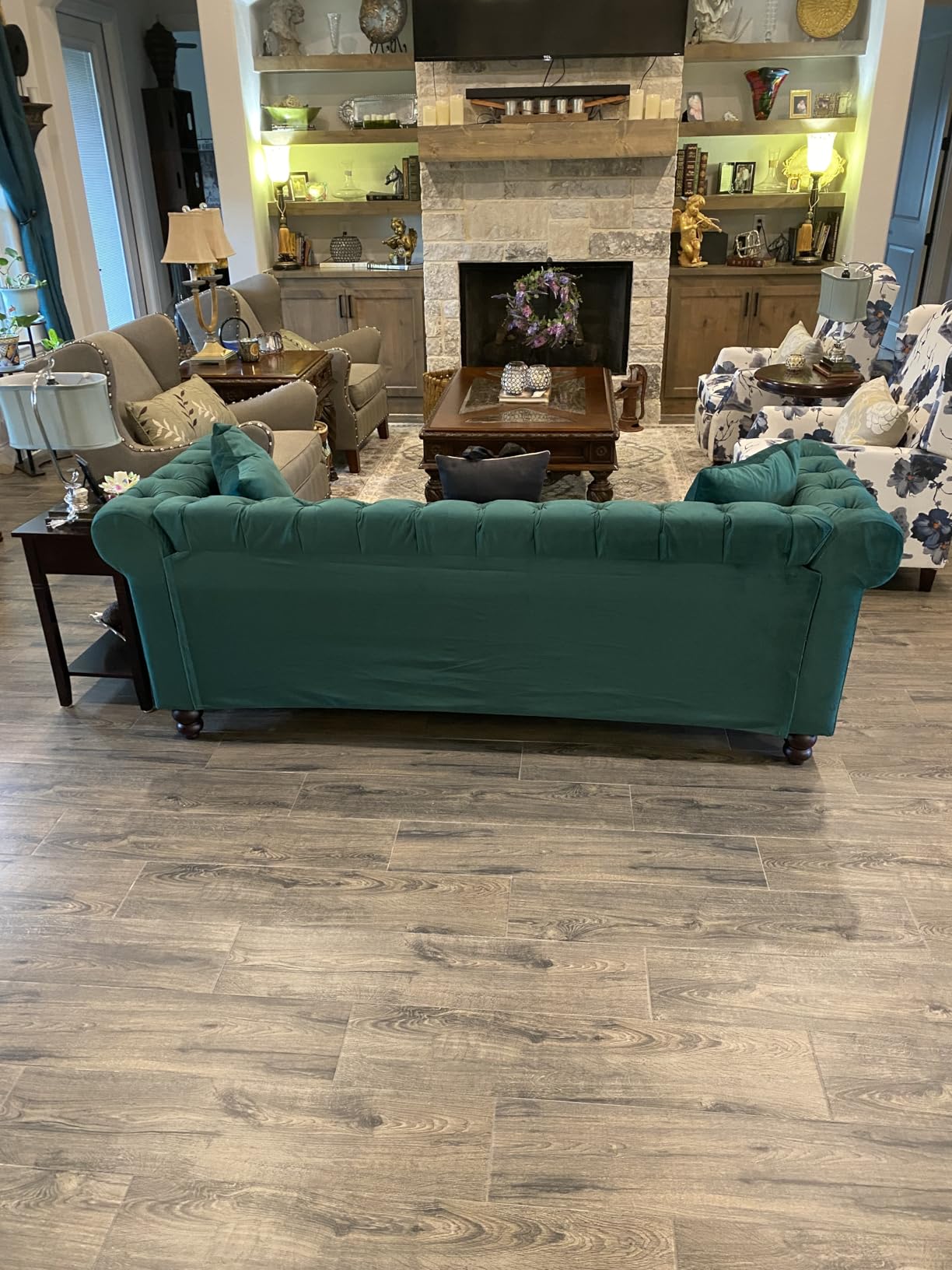 ONBRILL 82 Inch Chesterfield Sofa, 23 Inch Deep Seat Velvet Couch for Living Room, Button Tufted Couch with Rolled Arms, 2 Throw Pillows, Comfy Vintage Loveseat Sofa for Apartment, Green customer photo 1