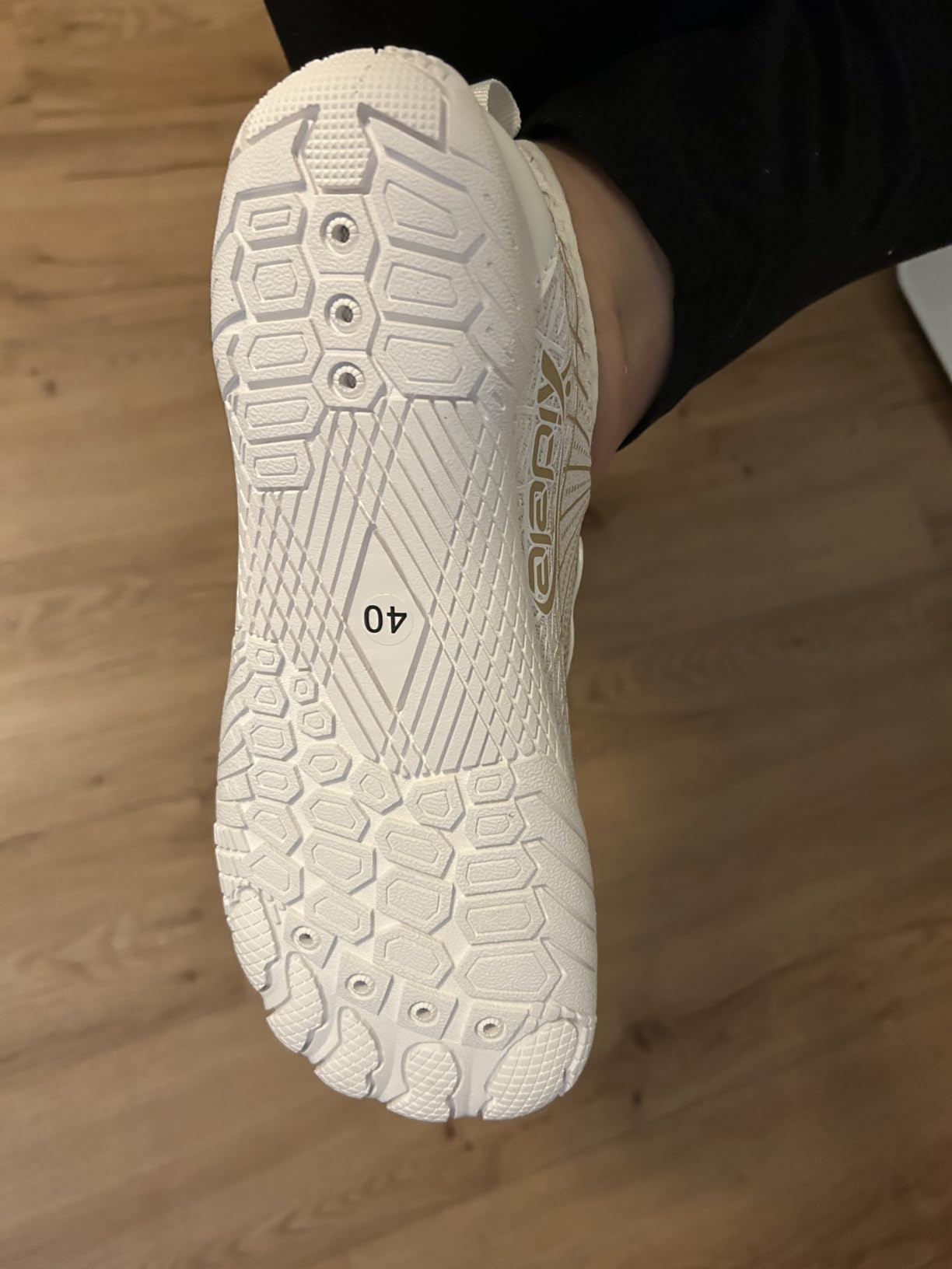 Water Shoes for Men and Women, Barefoot Aqua Socks, Wide Fit Beach Swimming Pool Shoes, Anti-Slip Outdoor Walking Hiking Kayaking Diving Surfing customer photo 2