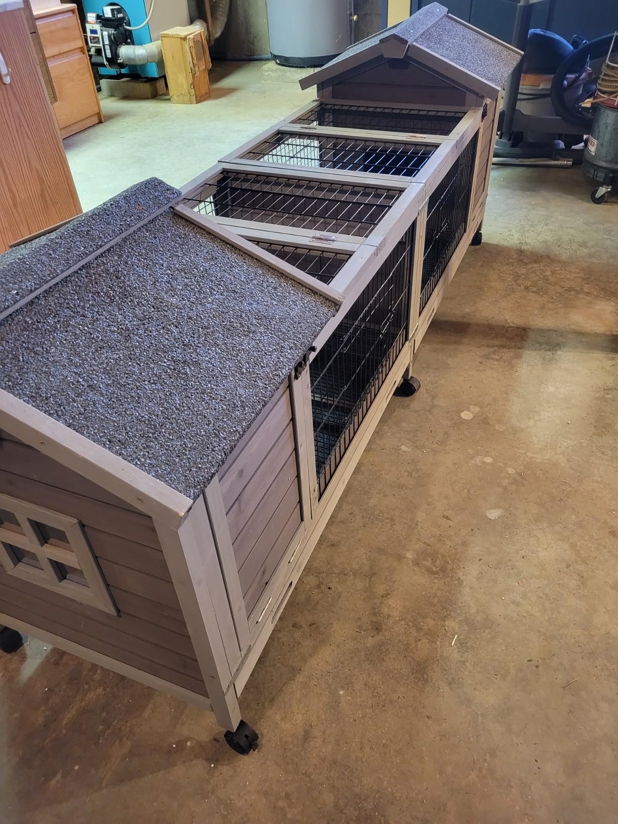 Aivituvin Rabbit Hutch Indoor Bunny Cage Outdoor Bunny House with Wire Floor Leakproof Plastic Tray, Brown customer photo 2