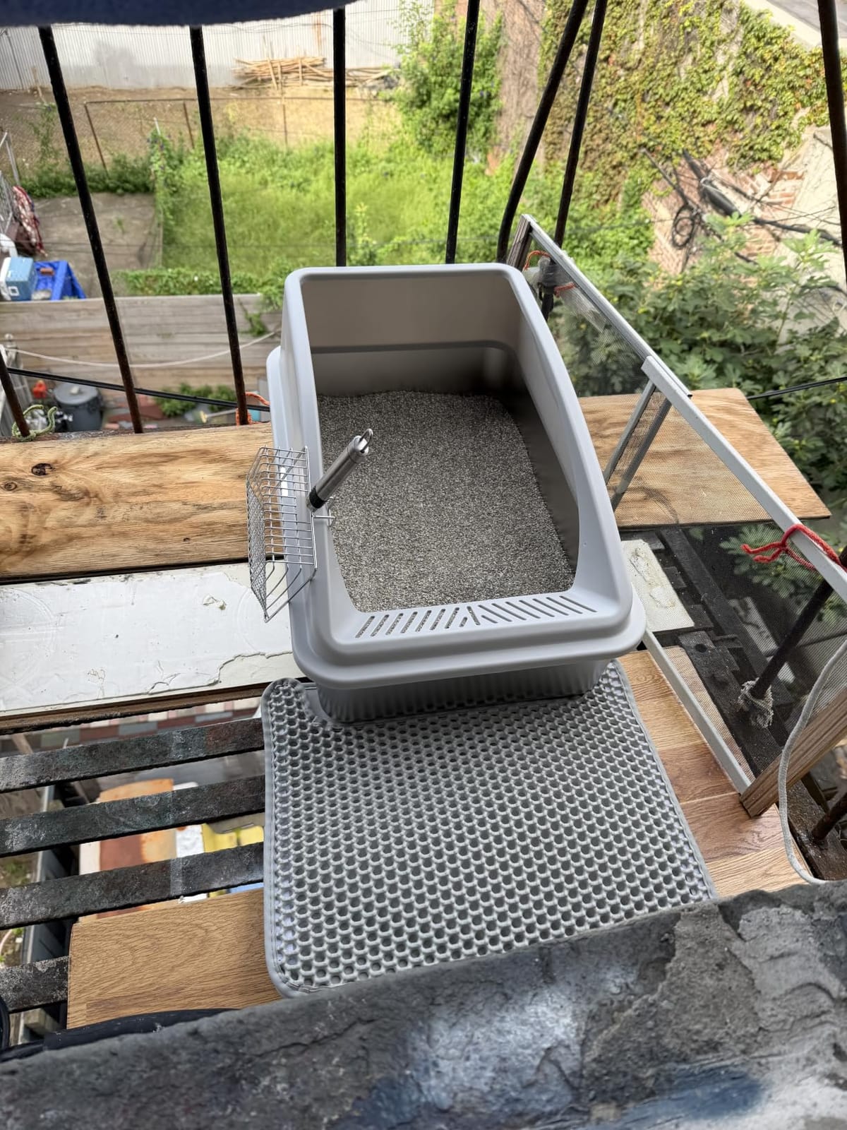 AIPERRO Stainless Steel Litter Box | XL Metal Cat Litter Boxs with Lid customer photo 2