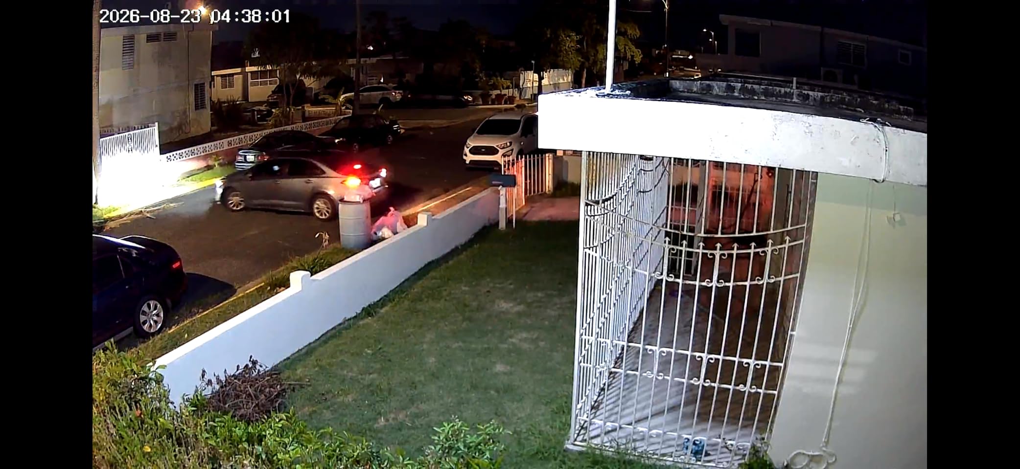 ieGeek 2 Pack Solar Security Cameras Wireless Outdoor with Adjustable Panel customer photo 1