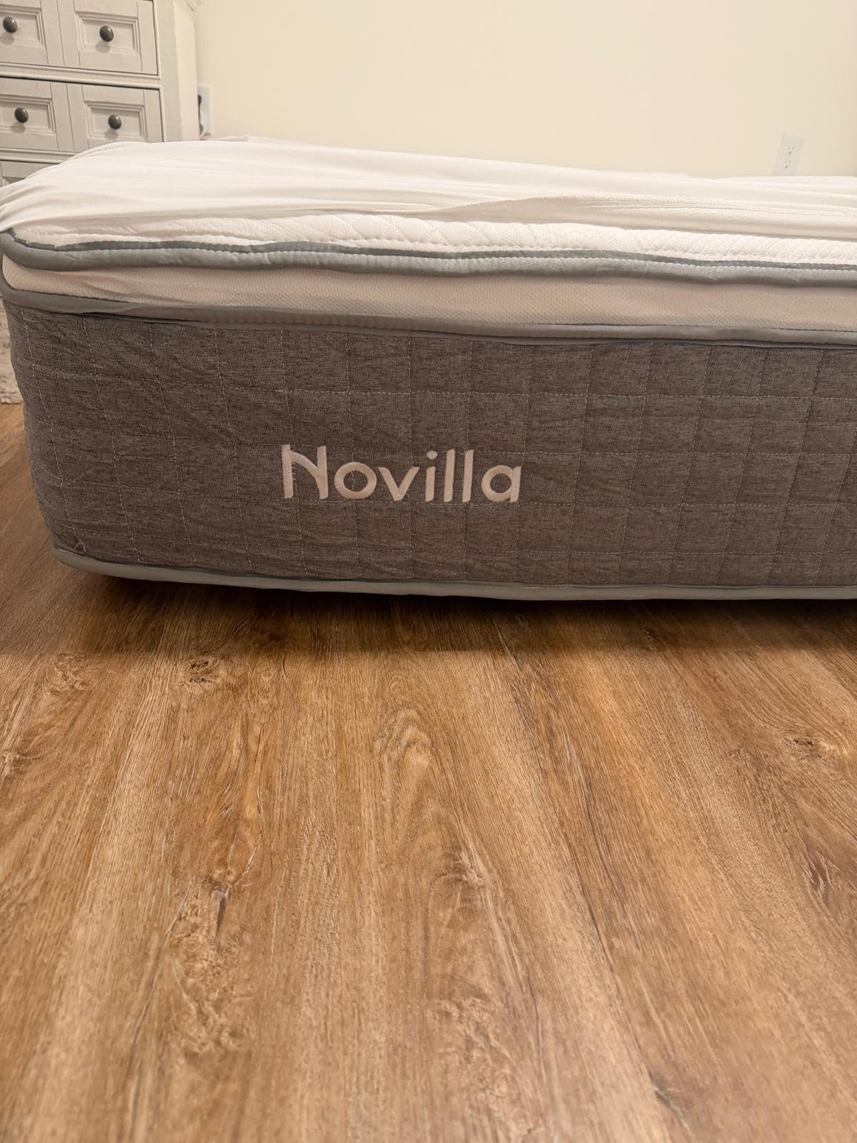 Novilla 12 Inch Full Size Mattress, Hybrid Gel Memory Foam Mattress Full customer photo 1