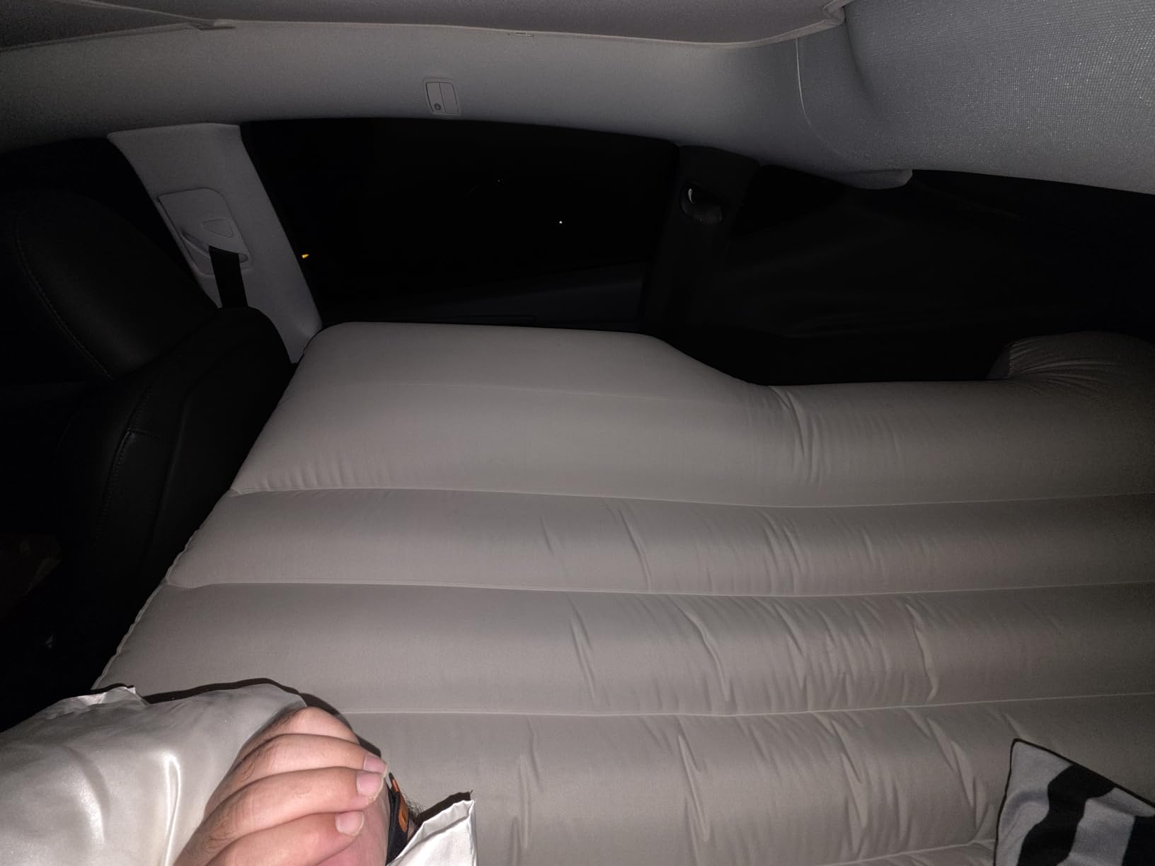 Wigoo 2026 Air Mattress for Tesla Model Y 2020-2026 (NOT for YL) customer photo 1
