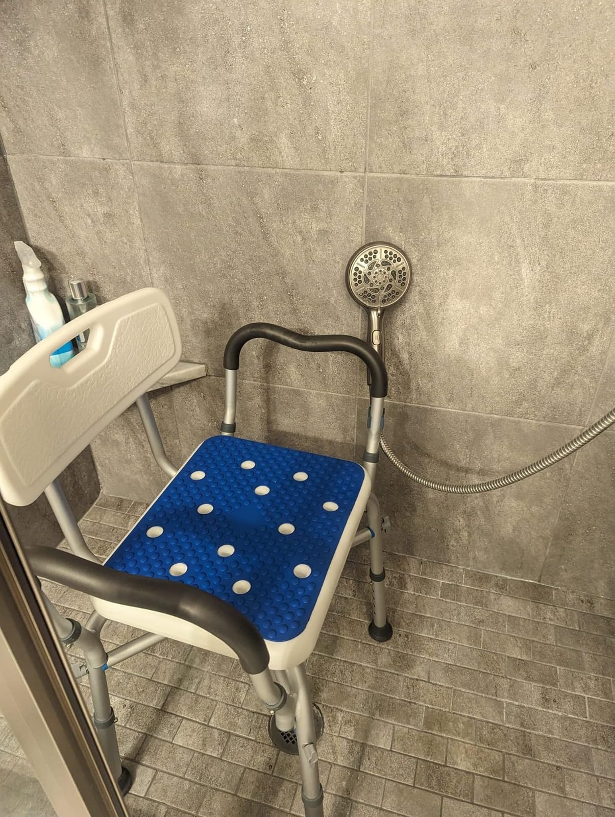 KingPavonini 360° Swivel Shower Chair for Inside Shower, 550 LB Heavy Duty customer photo 1