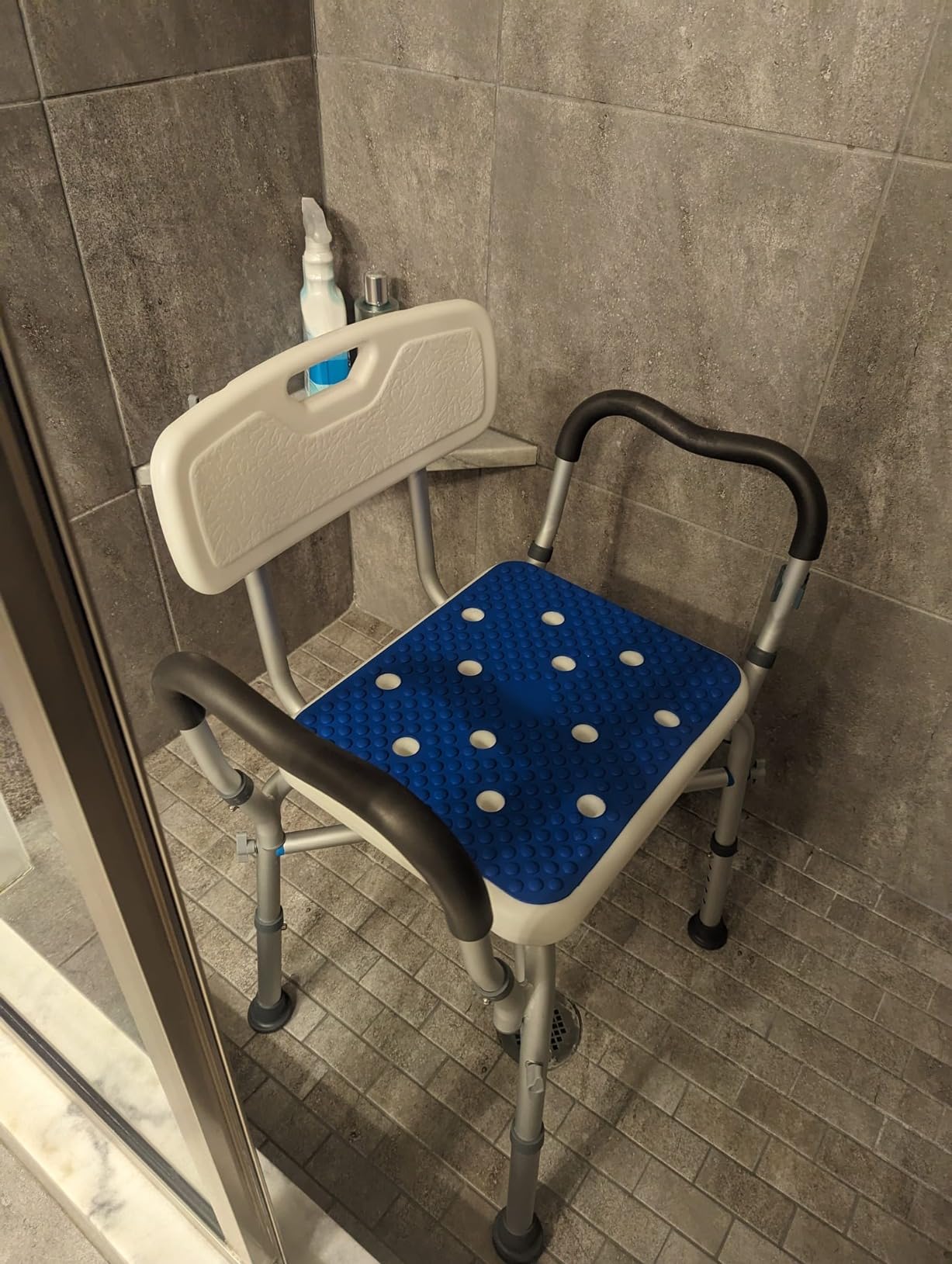 KingPavonini 360° Swivel Shower Chair for Inside Shower, 550 LB Heavy Duty customer photo 2