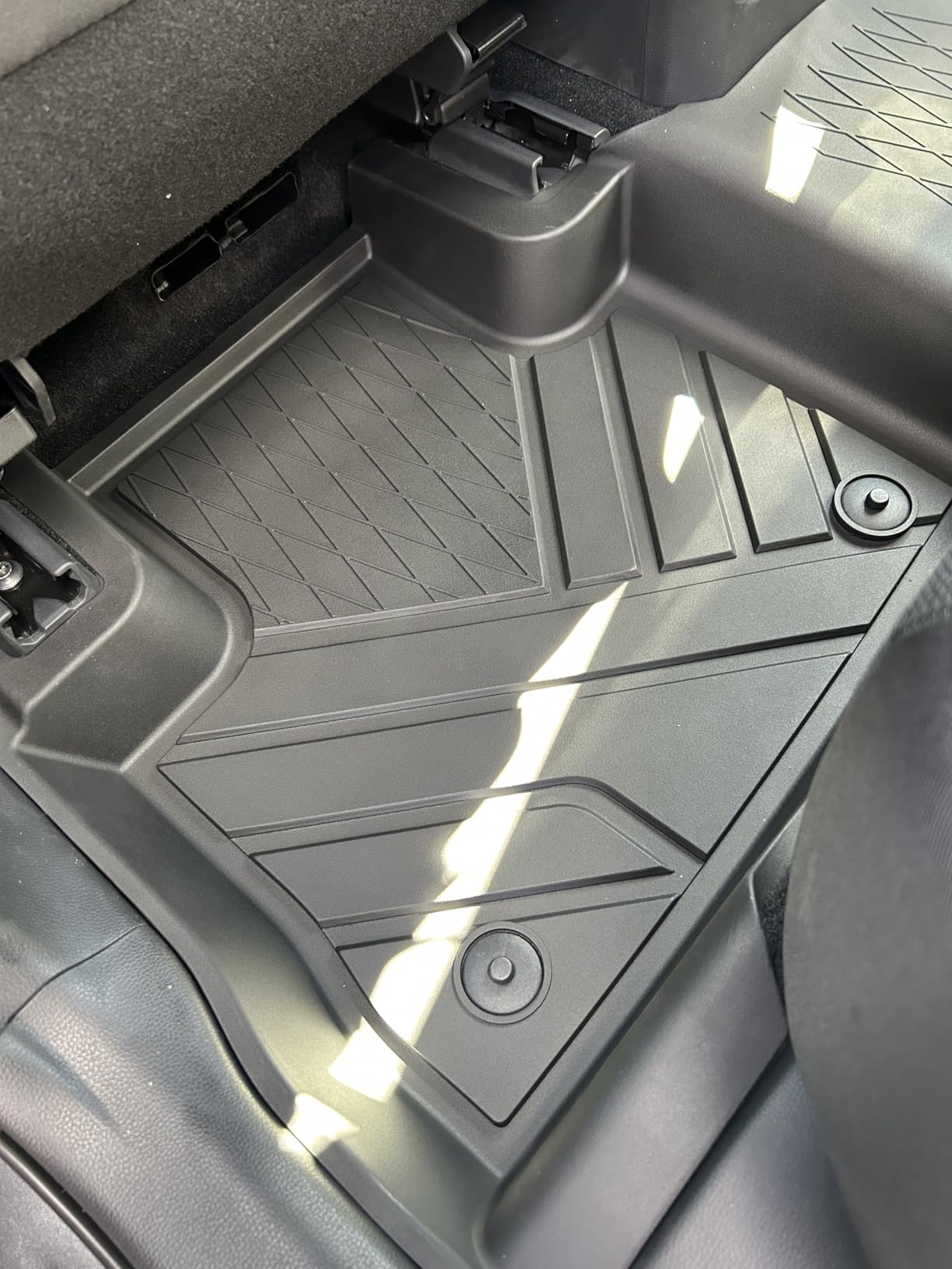COMAUTO Floor Mats for Cybertruck 2023-2025, All Weather TPE 6PCS customer photo 1