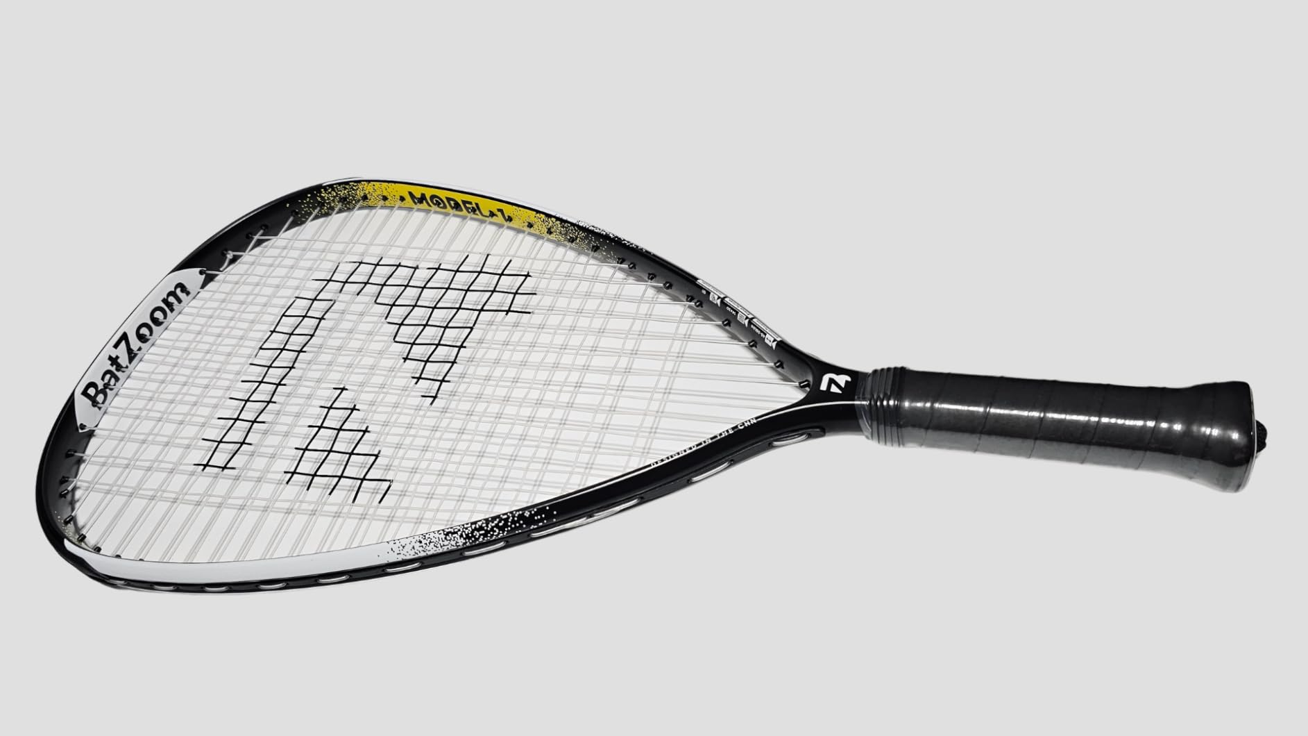 BatZoom Racquetball Racket with Cover, One-Piece Construction and Lightweight Design for Enhanced Control & Power - Perfect for Beginners and Intermediate Players customer photo 1