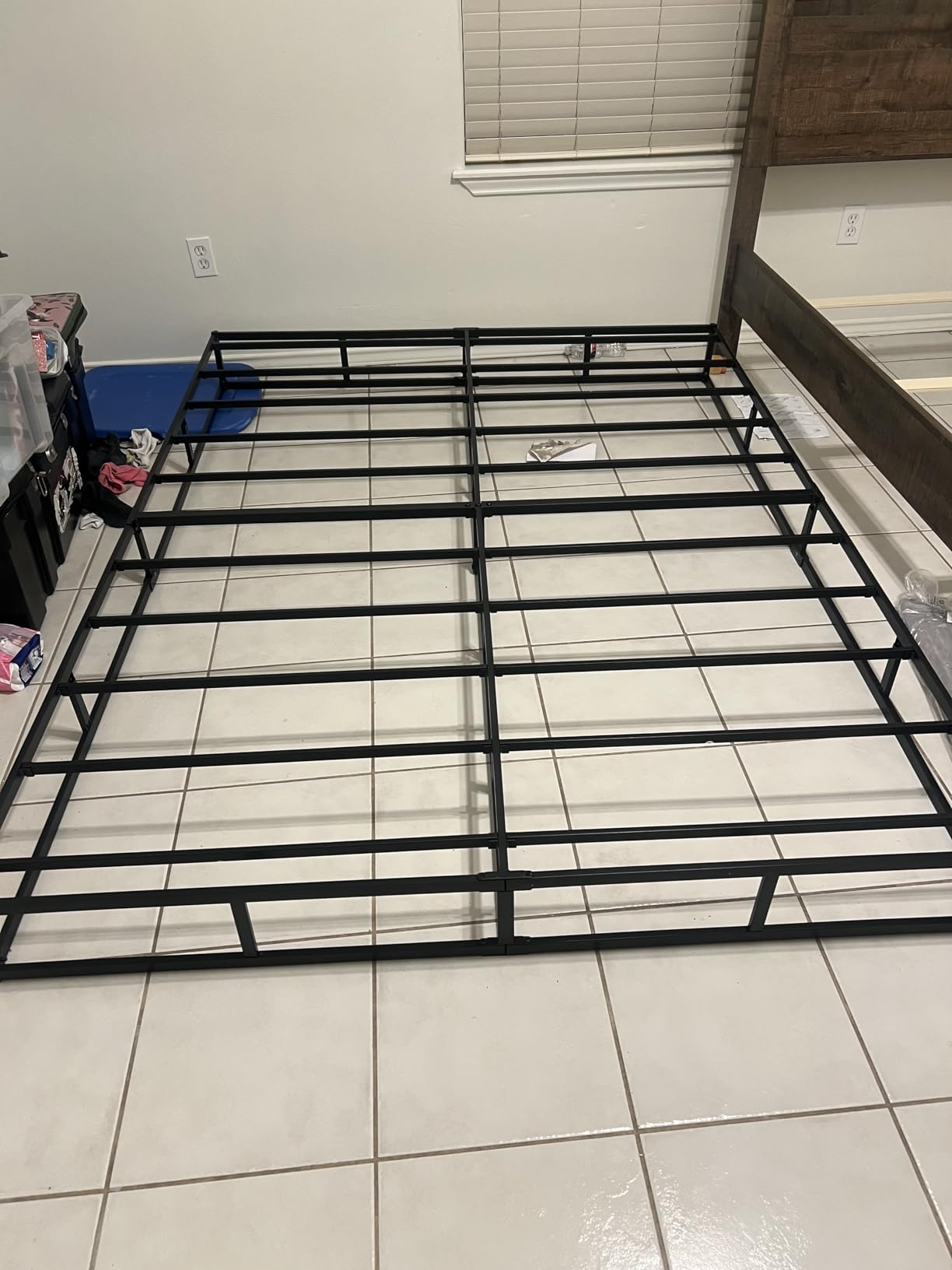 10 Inch High Profile Queen Box Spring, Heavy Duty Metal Frame Mattress Foundation with Fabric Cover, Easy Assembly, Noise-Free (10 Inch, Queen) customer photo 2