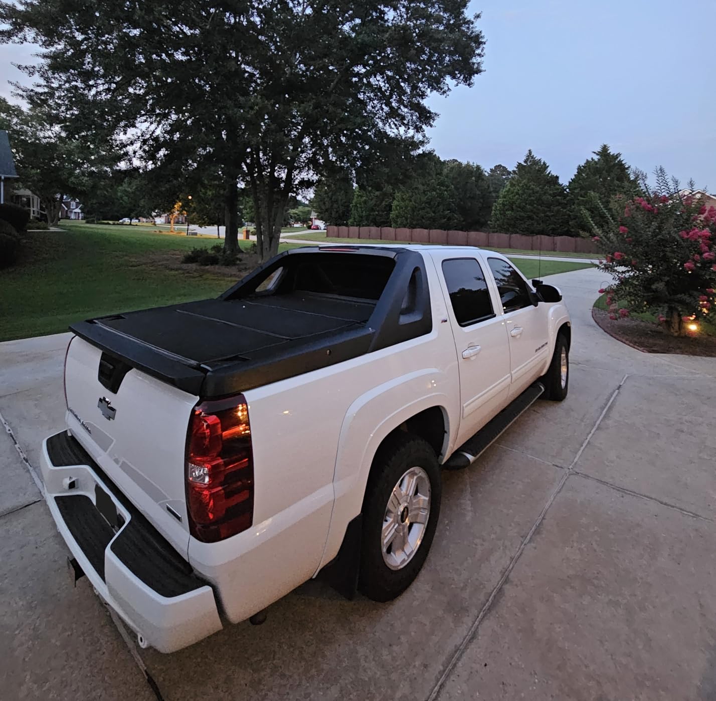 Hybrid Air Foam SUV Mattress with Built-in Pump, Fits Tesla Model Y Juniper customer photo 2