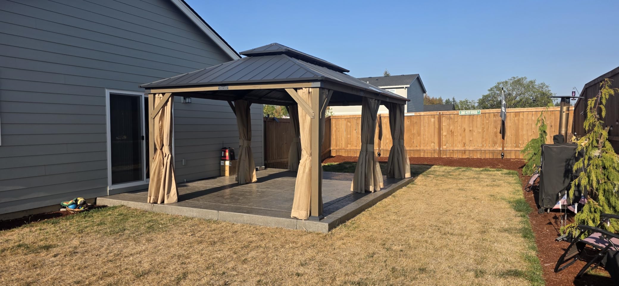 AMERLIFE 12x14FT Hardtop Gazebo with Double Roof, Privacy Curtain & Netting customer photo 2