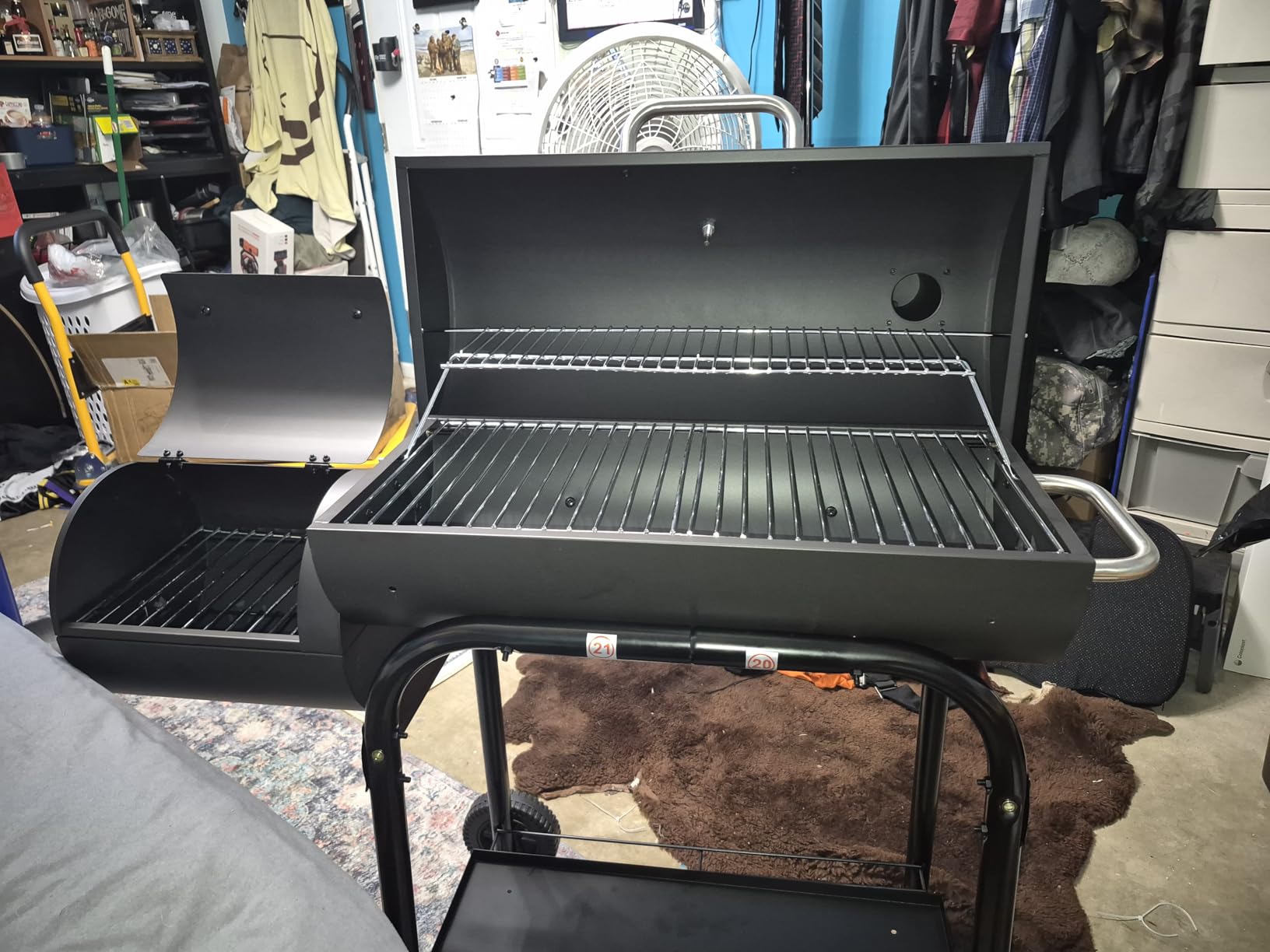 Realcook Charcoal Grill with Offset Smoker: Spacious Barrel Charcoal Grills customer photo 2