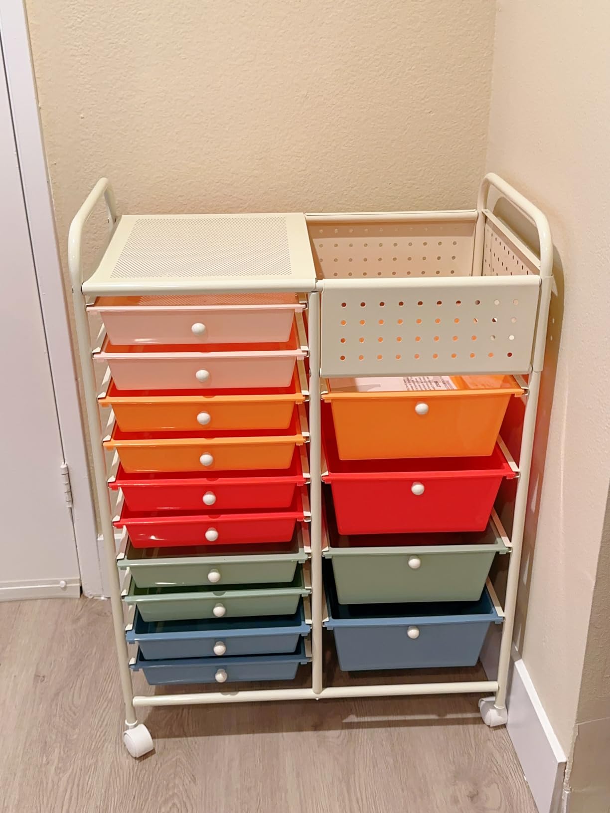 Giantex 15 Drawer Storage Cart, Rolling Craft Cart with Metal Tabletop & Pegboard, Mobile Utility Organizer Trolley with Locking Wheels, Home Office, Classroom, Teacher Supplies, Macaron Multicolor customer photo 2