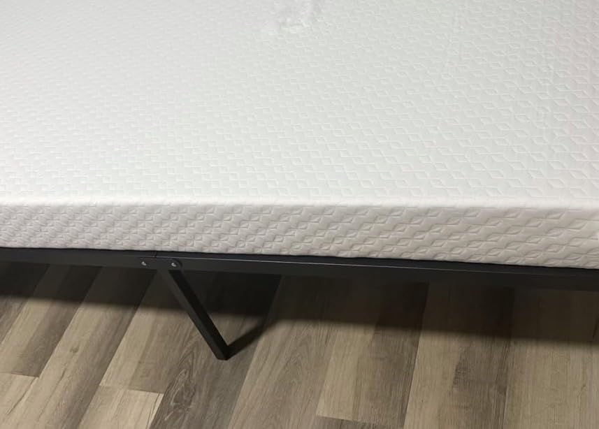 Novilla Queen Gel Memory Foam Mattress 12 Inch for Spinal Alignment customer photo 2