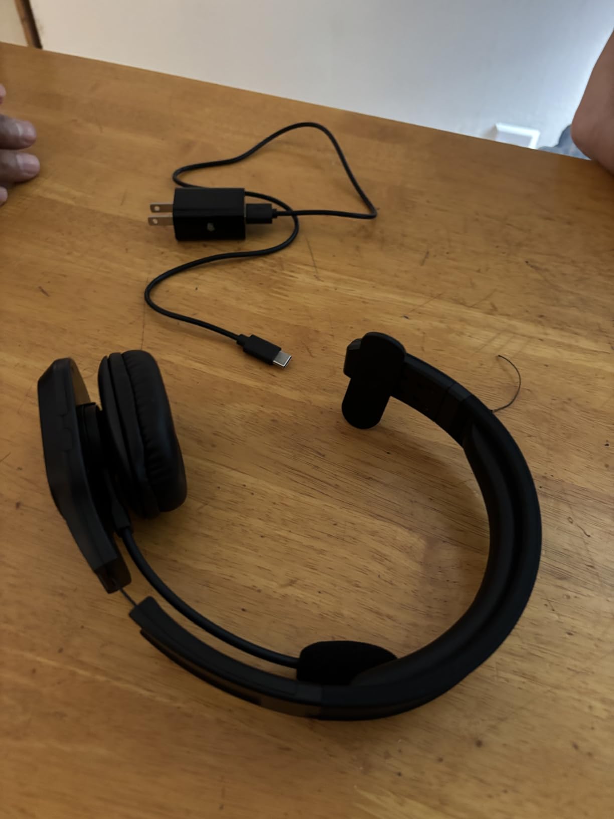 Bluetooth Headset with Mic, 60 Hours Talking Time Single-Ear Wireless Headset, ENC Noise Canceling, One-Touch Mute, Dual-Device Connection for Truck Driver, Office, Call Center, Phone/PC, Black customer photo 2