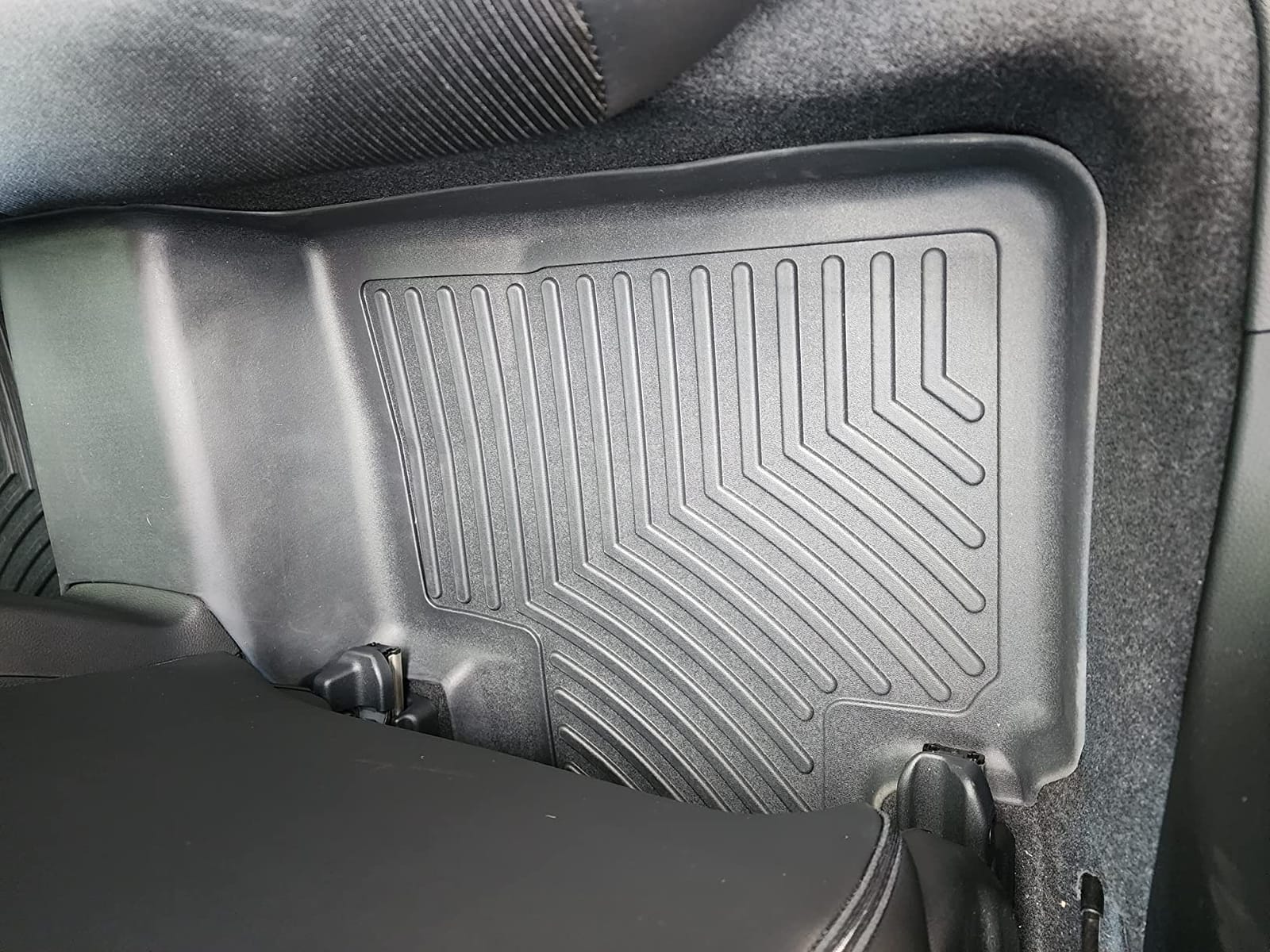 OEDRO Floor Mats Fits Tesla Model Y Juniper 2025 2026 5-Seater customer photo 1
