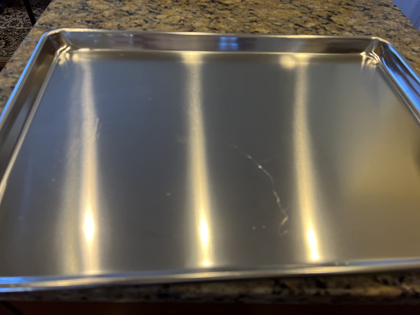 New Star Foodservice Commercial-Grade 18-Gauge Aluminum Sheet Pan/Bun Pan, Half Size, 13 x 18 x 1 Inch customer photo 2