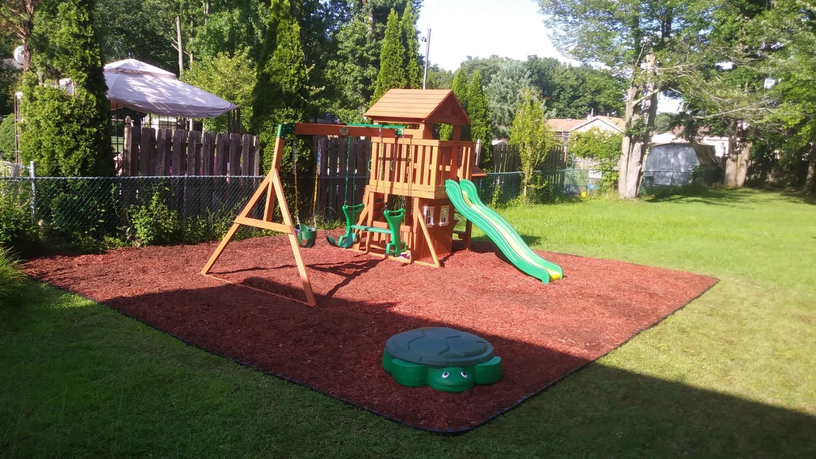 Backyard Discovery Tanglewood Cedar Wood Swing Set with Wave Slide, Clubhouse, Playhouse, Covered Snack Bar Window, Bench, Rock Wall Ladder, Belt Swings, Trapeze, Porch, Step Ladder, Outdoor Playset customer photo 2