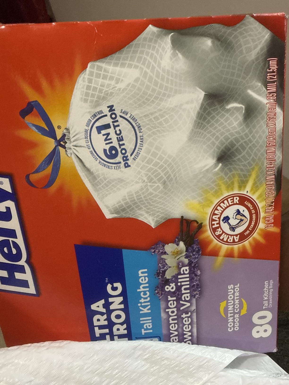 Hefty Ultra Strong 13 Gal Kitchen Trash Bags, White, Lavender Vanilla, 80ct customer photo 2