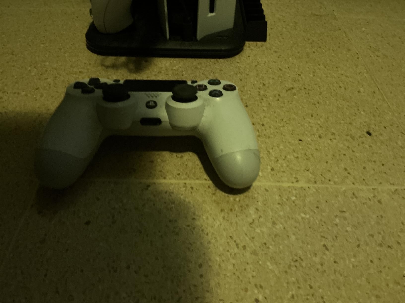 PlayStation DualShock 4 customer photo 2