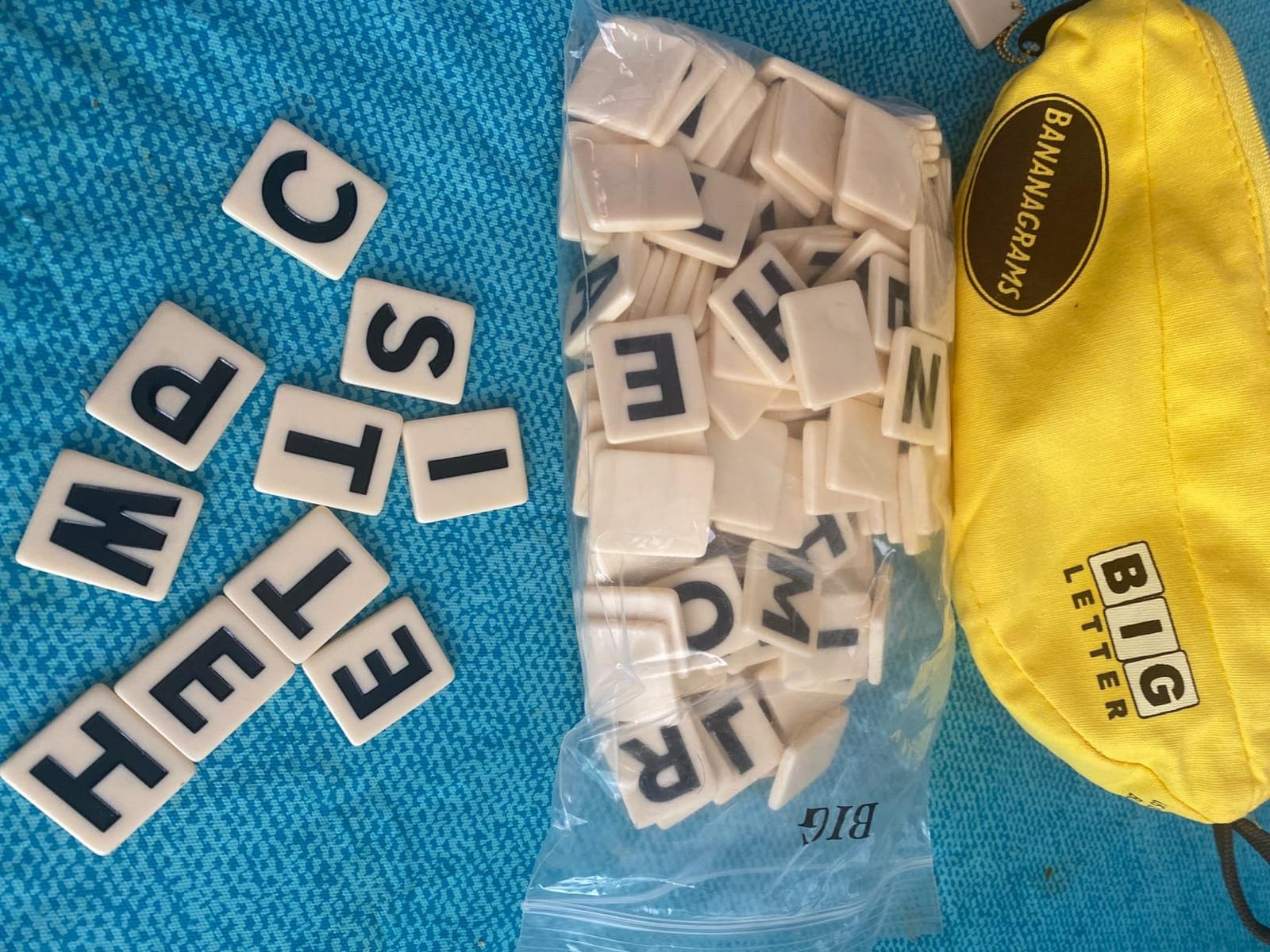Big Letter BANANAGRAMS: Family Word Game With Easy To See And Handle Letter Tiles customer photo 1