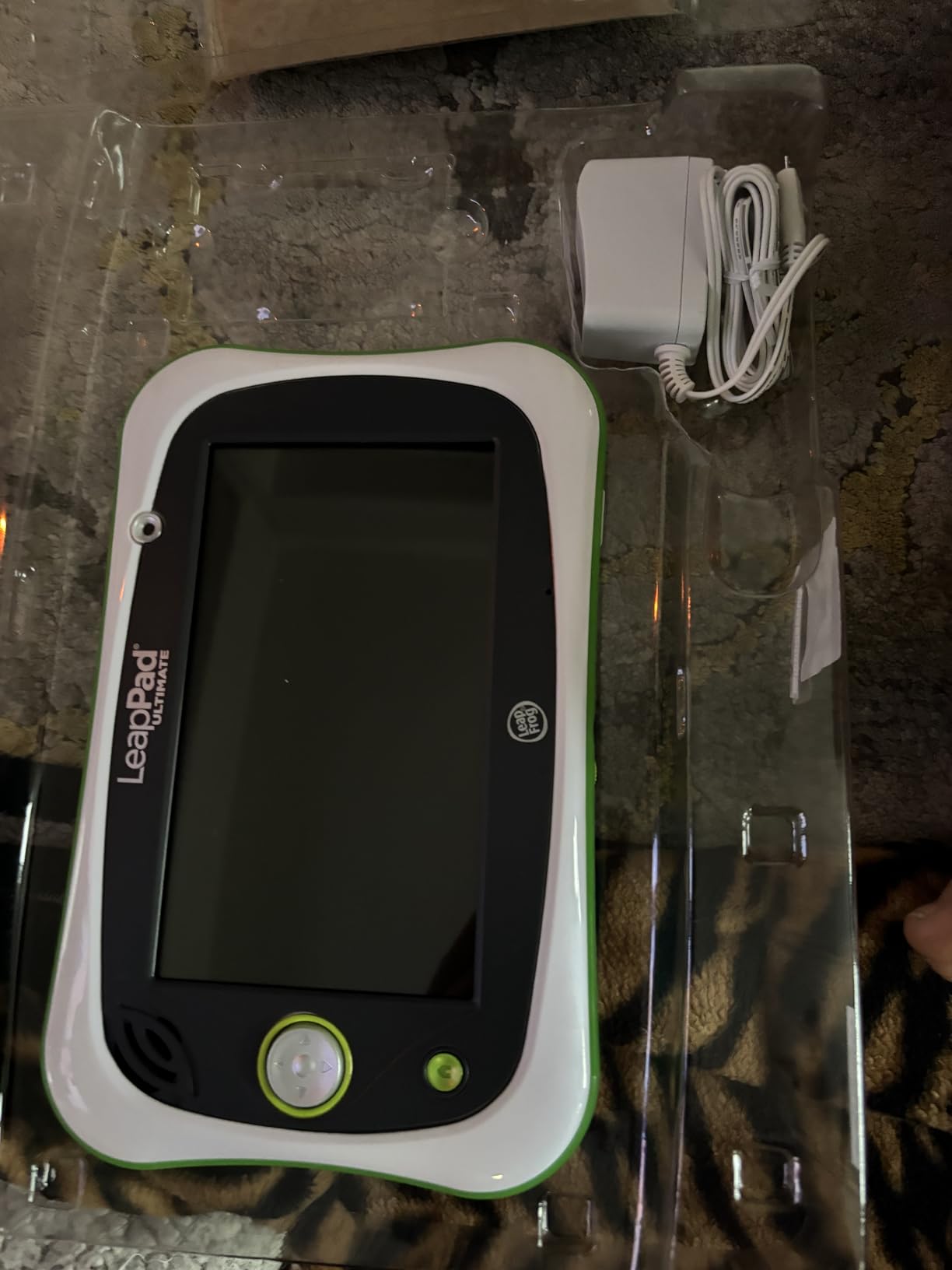 LeapFrog LeapPad Ultimate Ready for School Tablet, Green customer photo 2
