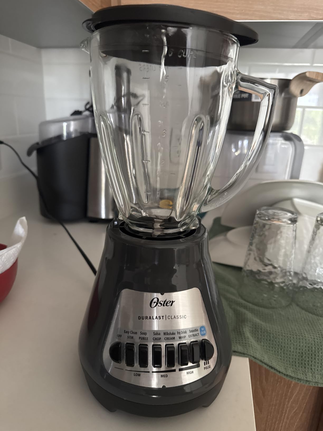Oster® Classic Series 8-Speed Blender with 6-Cup Glass Jar, Gray customer photo 2