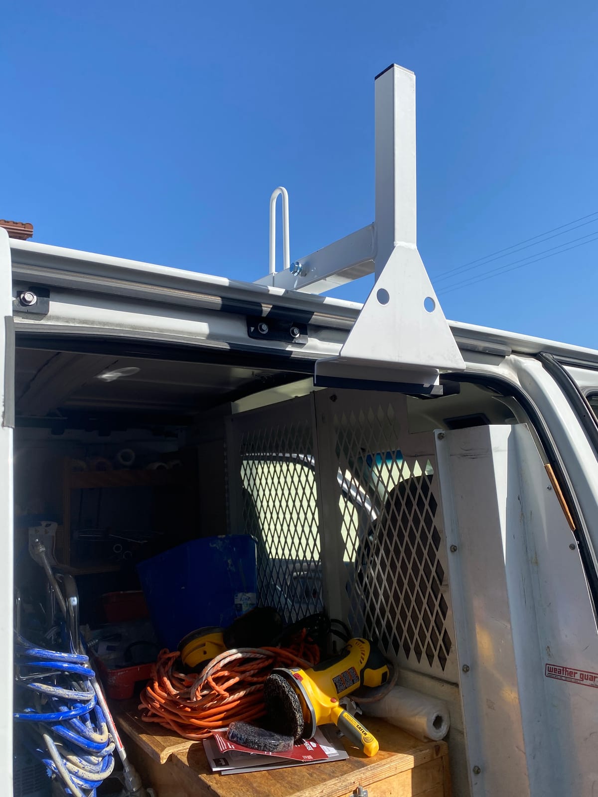 ECOTRIC Universal 750LBS 3 Bars Ladder Roof Racks Compatible with E150 customer photo 2
