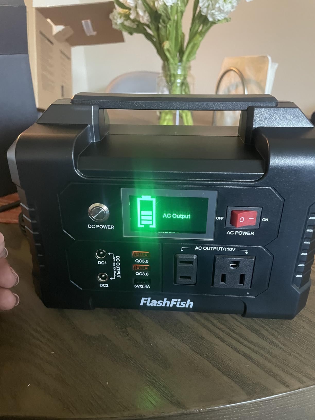 Portable Power Station 200W, FF Flashfish 40800mAh Backup Power Battery Pack With 110V AC Outlets/2 DC Ports/3 USB Ports, Solar Generator Power Supply For Home Backup, Power Outages, and Camping customer photo 1