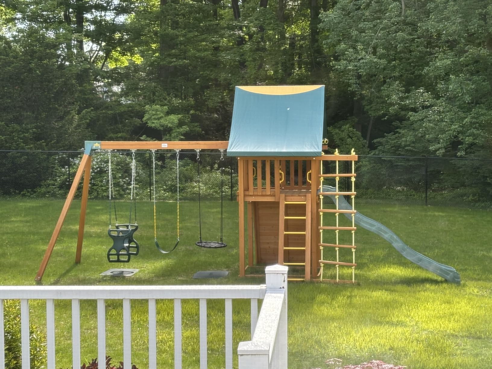 Gorilla Playsets 04-0037-G Dual Ride Glider Back-to-Back Tandem Swing, Green, Green Plastic Coated Chains, Multi-Child Swing customer photo 2