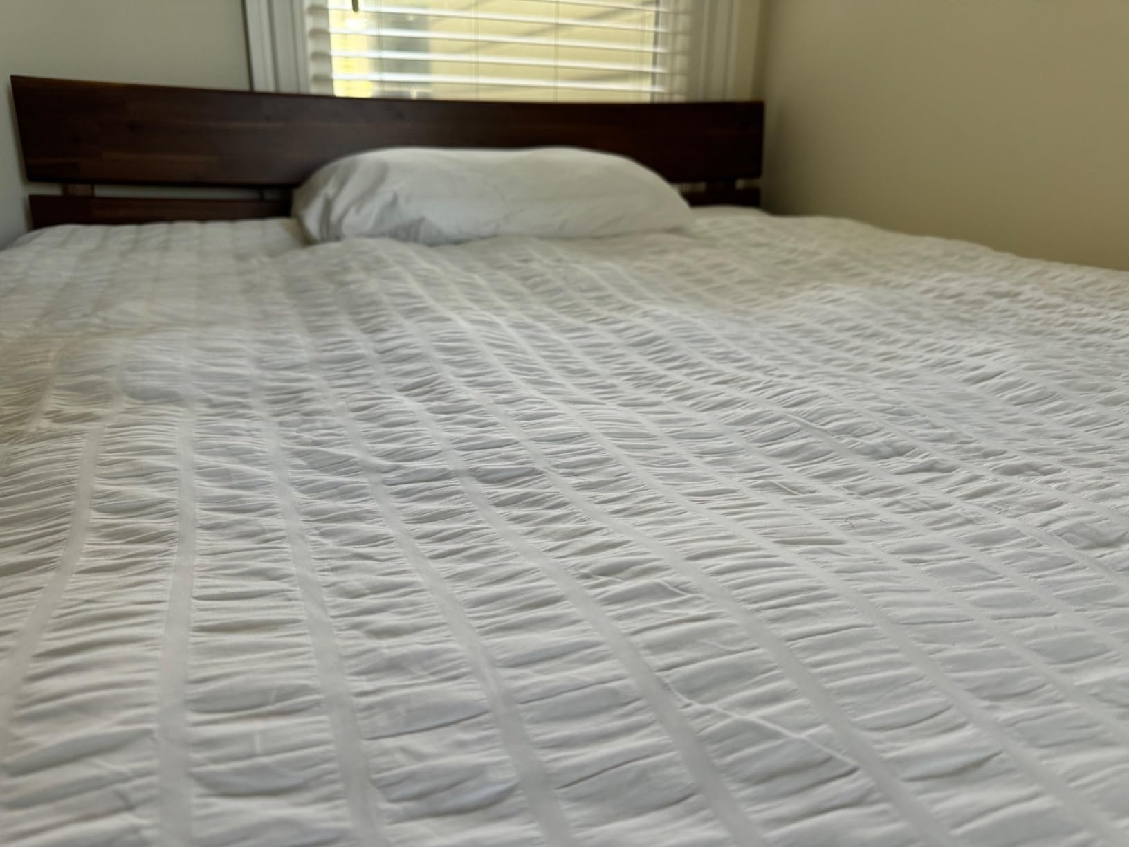 AveLom Gray Duvet Cover King Size, Textured Seersucker Duvet Cover Set, Soft Washed Microfiber with Zipper Closure and Corner Ties, 3 Pieces, 104