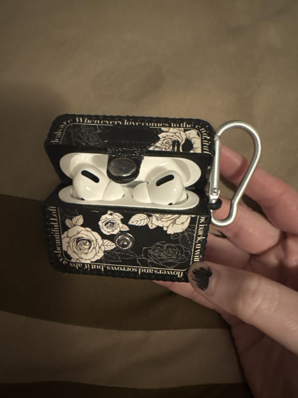 AirPods Pro 1st Gen Renewed customer photo 1