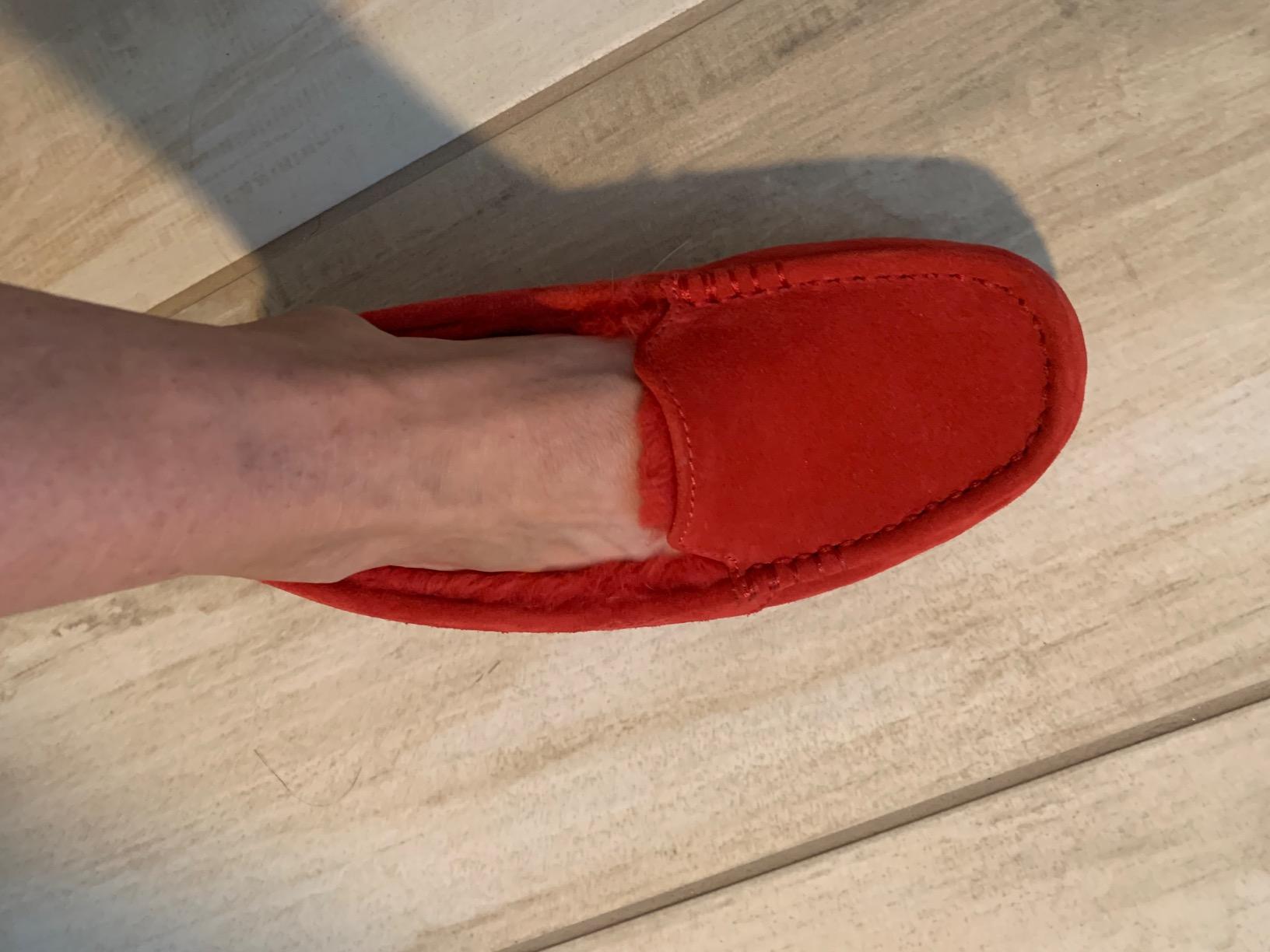 UGG Women's Ansley Slippers customer photo 1