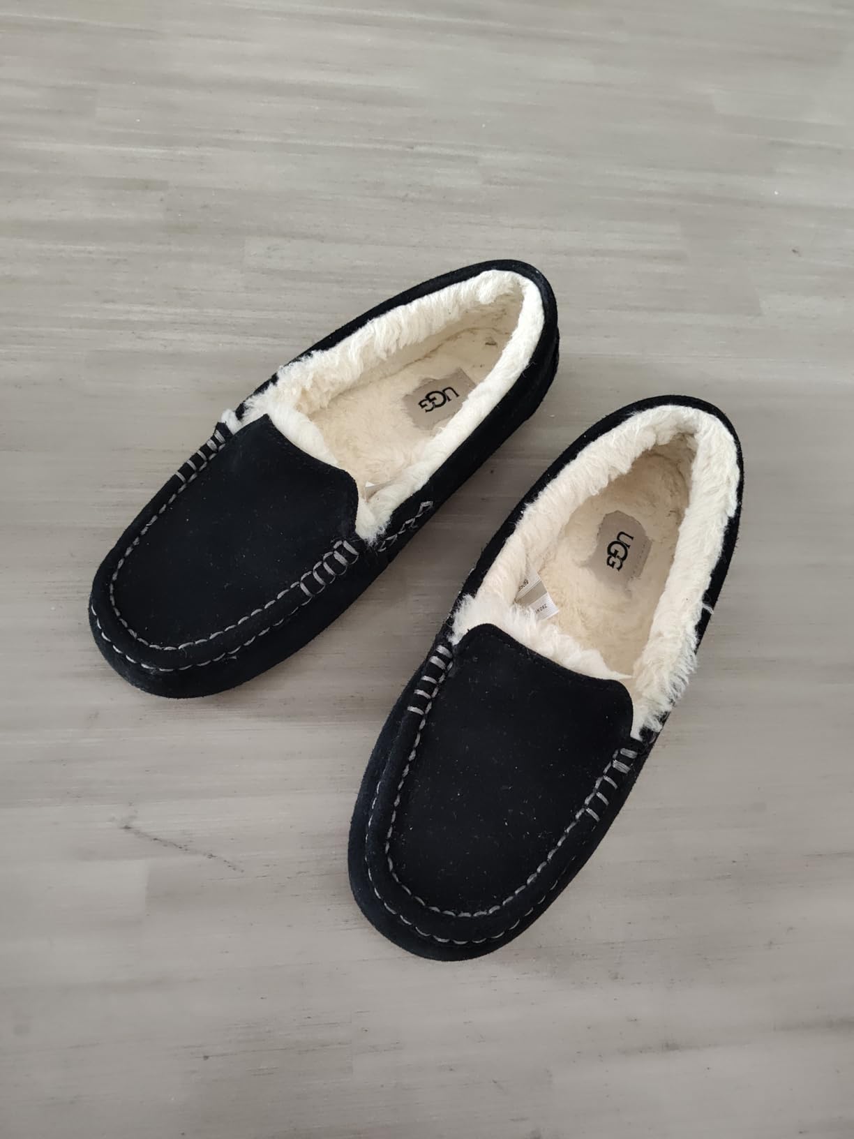 UGG Women's Ansley Slippers customer photo 2