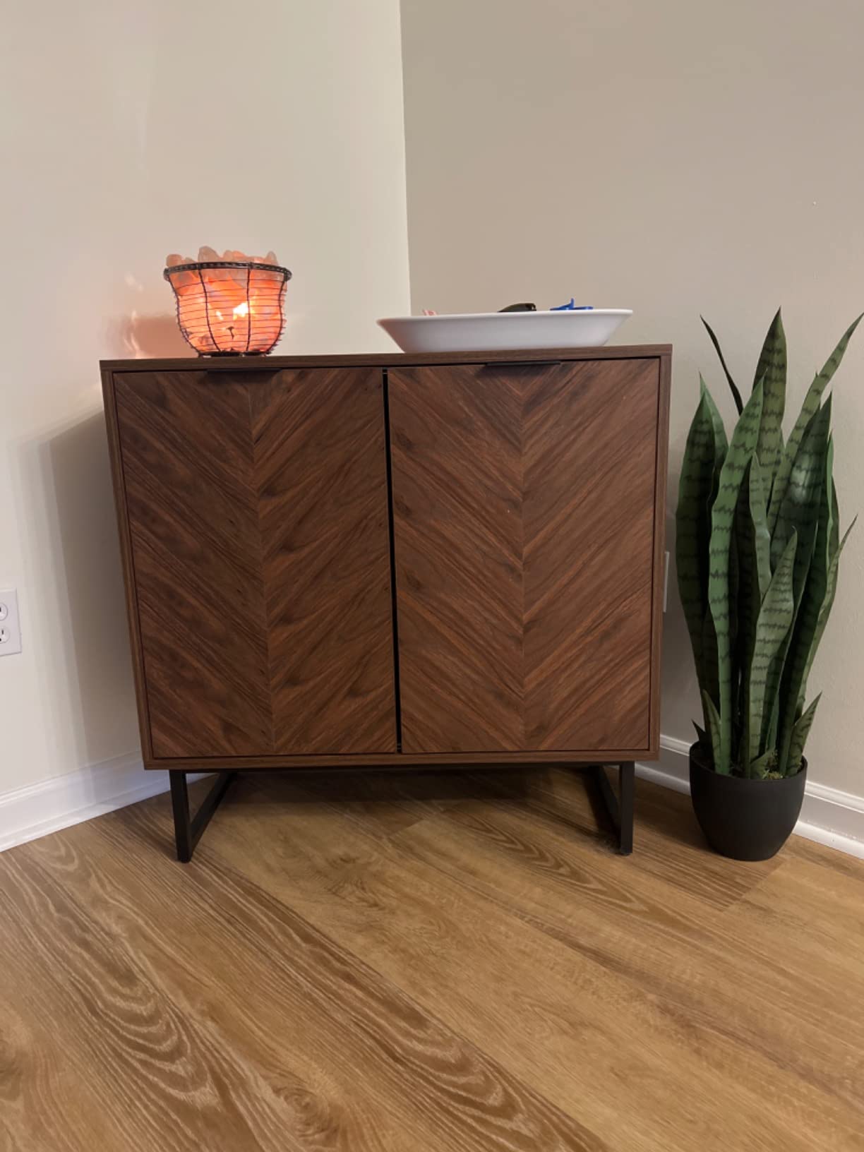 Nathan James Enloe Modern Buffet Sideboard Storage Cabinet with Doors, Rustic Pine Wood Finish, Gold Metal Base, for Hallway, Entryway or Living Room, Brown/White/Gold customer photo 1