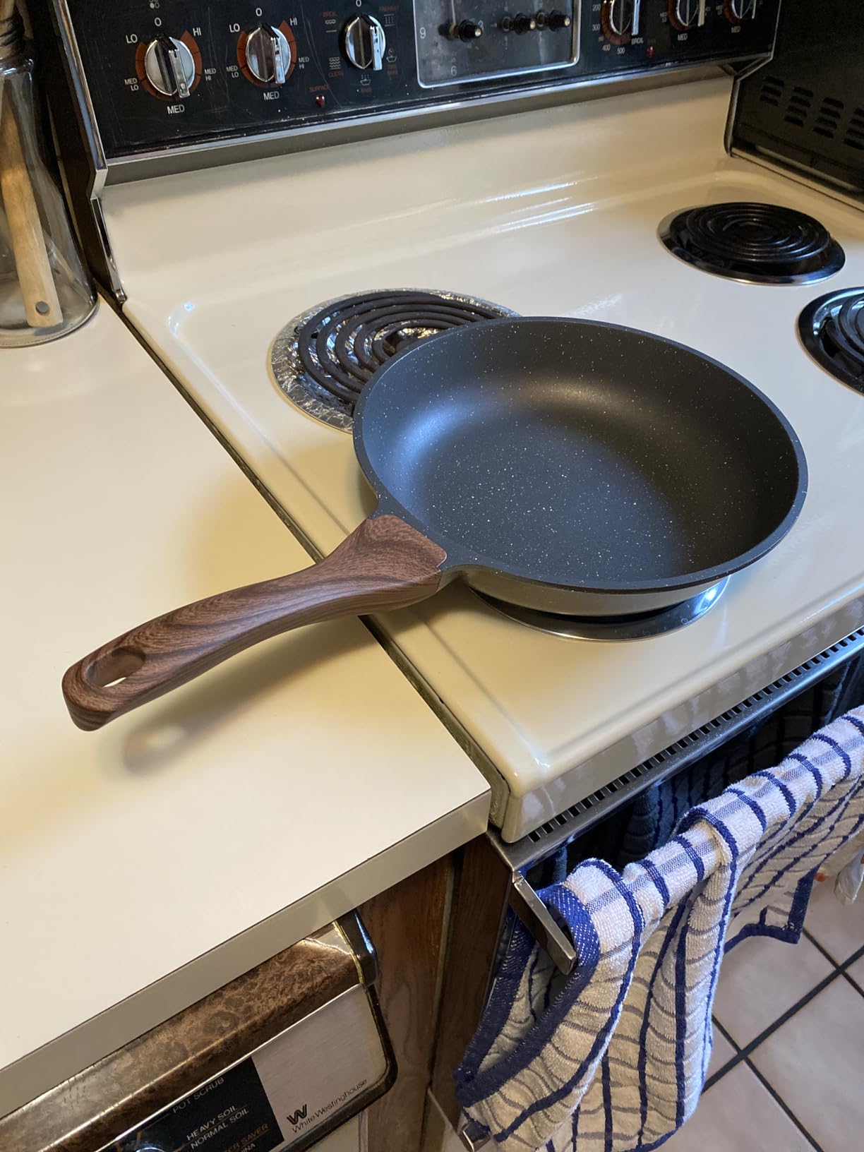 SENSARTE Nonstick Frying Pan Skillet, 9.5 Inch Swiss Granite Omelette Pan customer photo 2