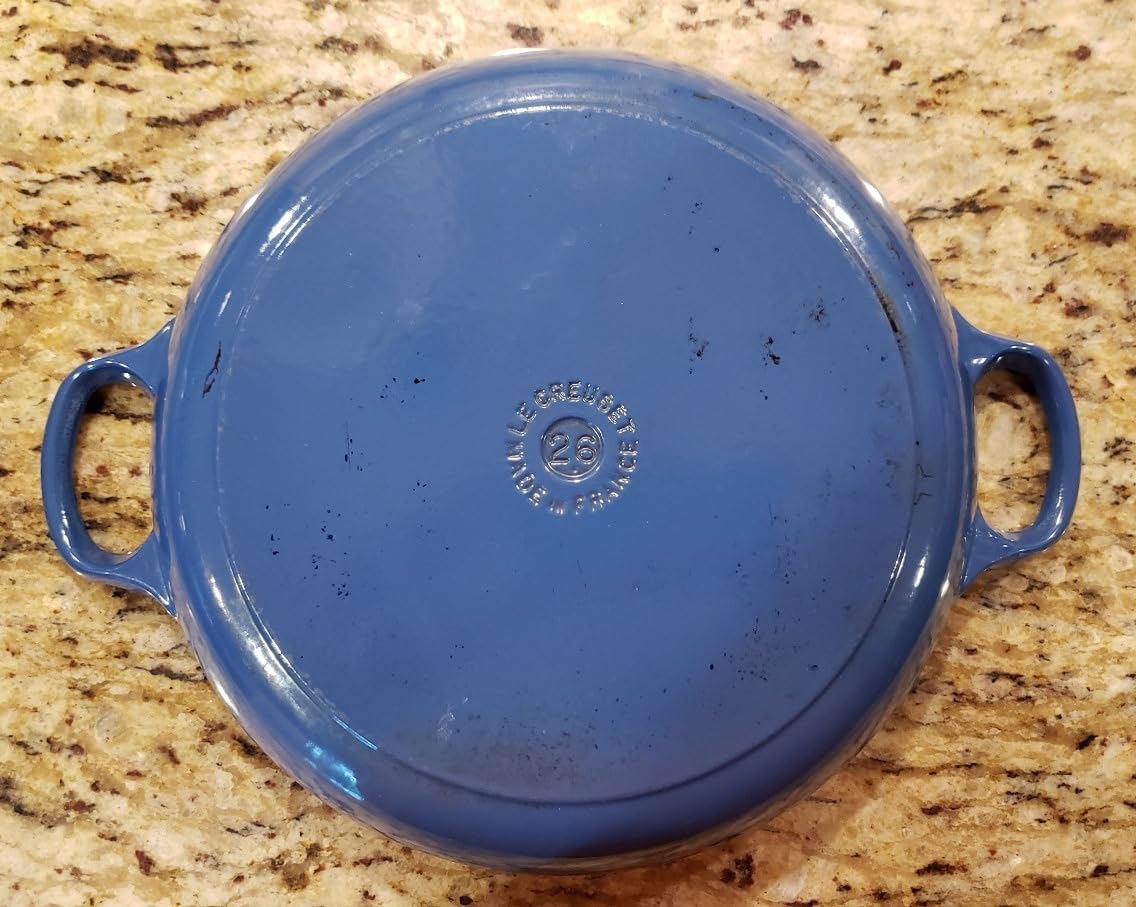 Le Creuset Enameled Cast Iron Signature Braiser, 5 qt., Marseille customer photo 2