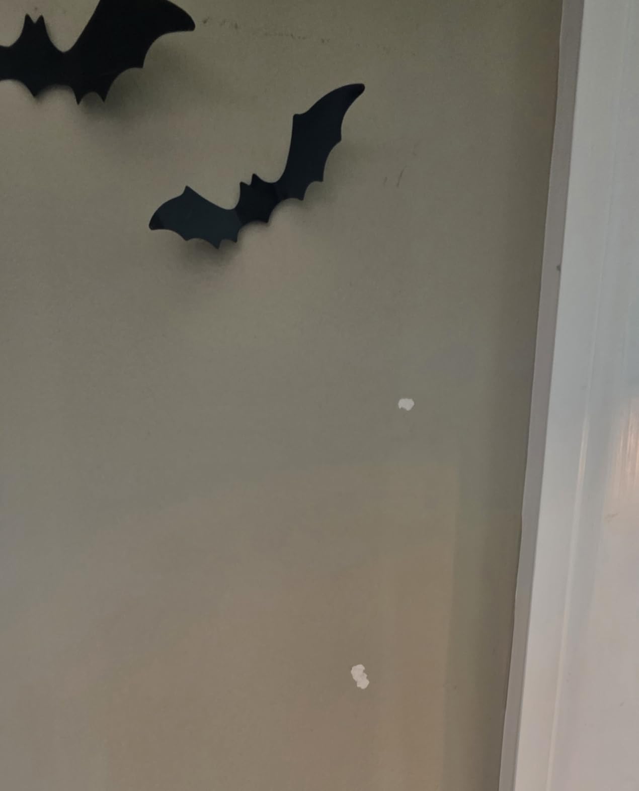 DIYASY Bats Wall Decor, 120 Pcs 3D Bat Halloween Decoration Stickers for Home Decor 4 Size Waterproof Black Spooky Bats for Room Decals customer photo 2