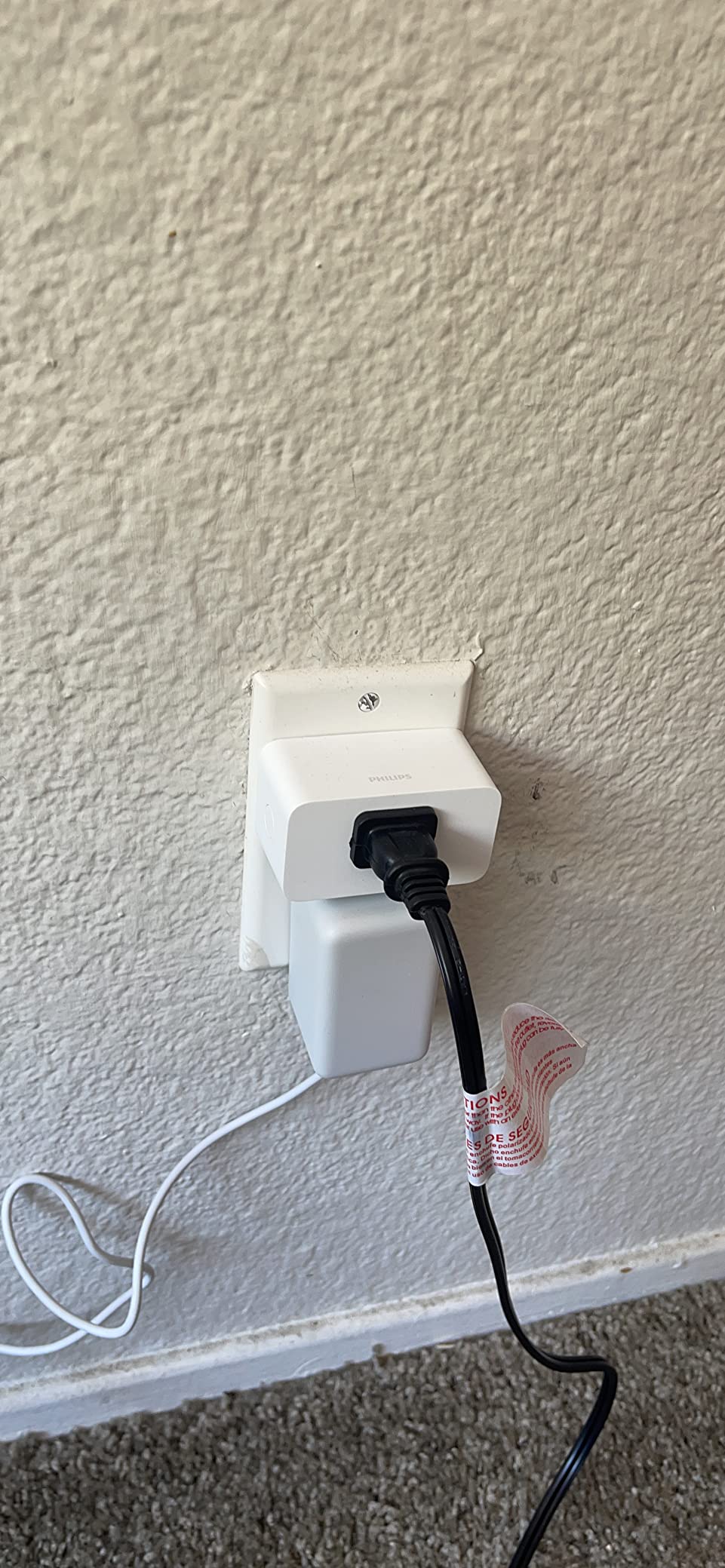 Philips Hue Smart Plug 2-Pack customer photo 2