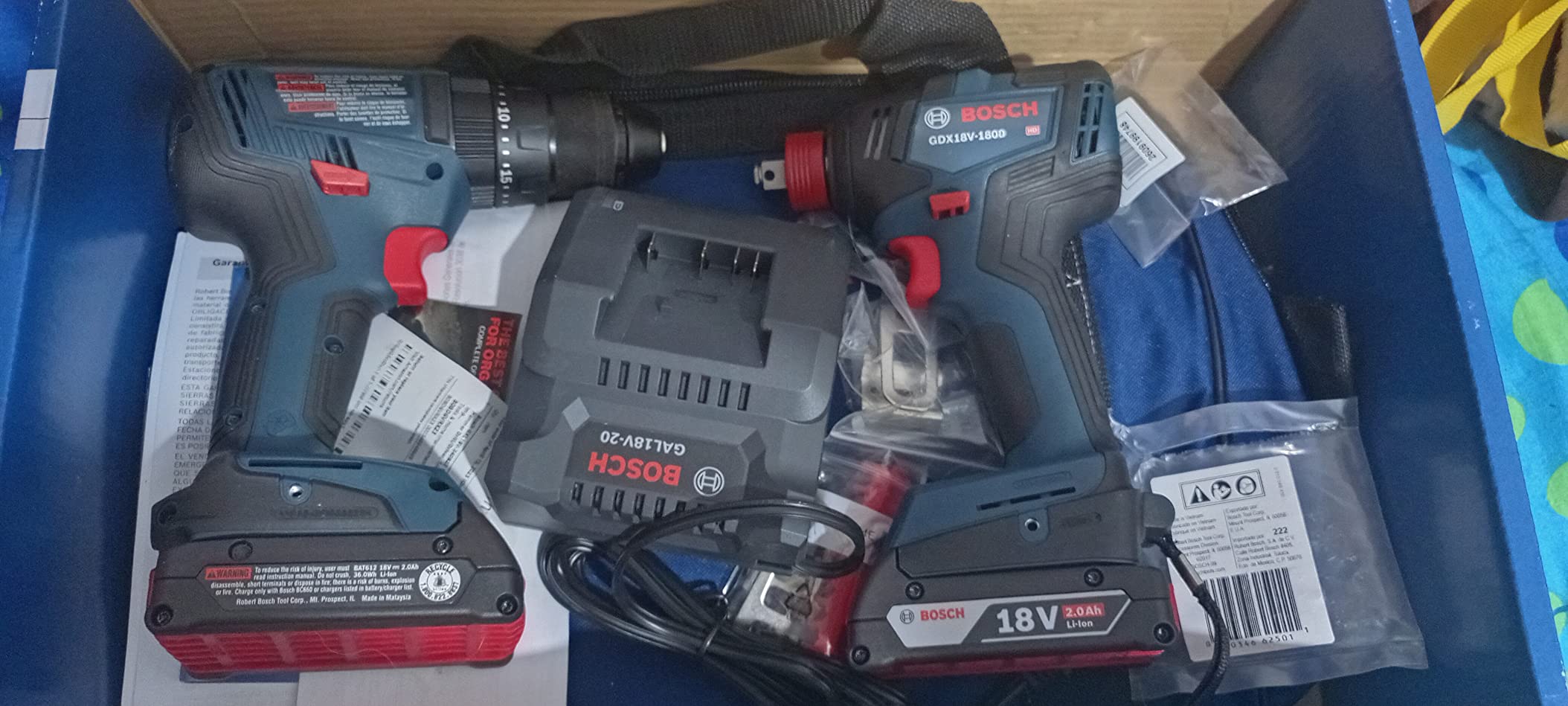 BOSCH GXL18V-240B22 18V 2-Tool Combo Kit, Hammer Drill, Impact Driver customer photo 1