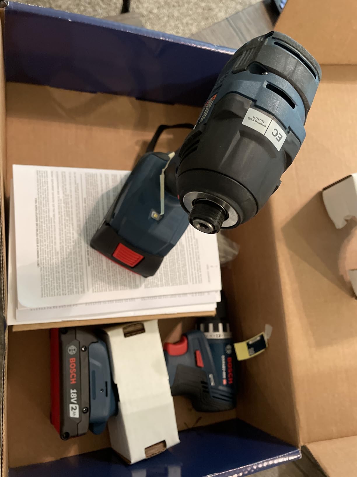 BOSCH GXL18V-240B22 18V 2-Tool Combo Kit, Hammer Drill, Impact Driver customer photo 2