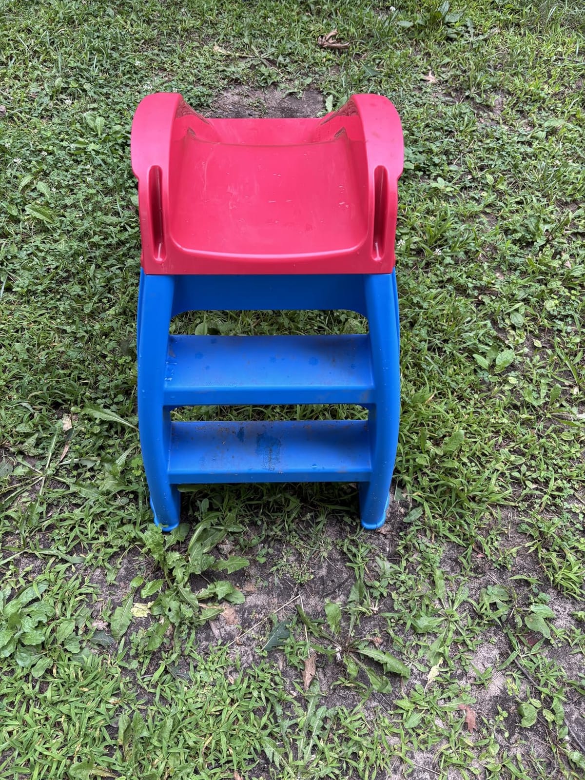 Little Tikes Light-Up First Slide for Kids Indoors/Outdoors , Red customer photo 1